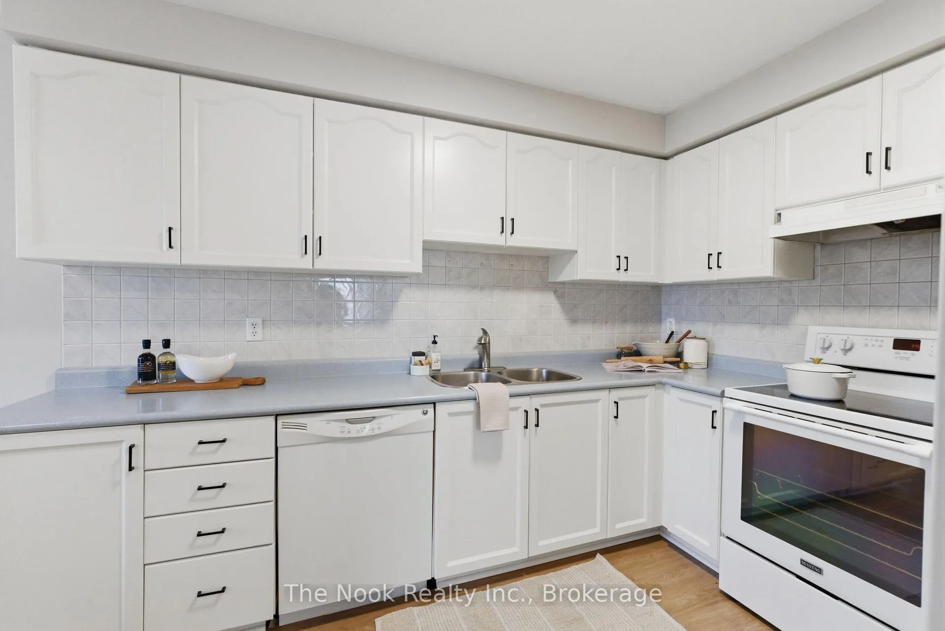 Photo 18 of 1139 Ridgemount Boulevard, Oshawa, Pinecrest — HOMEH