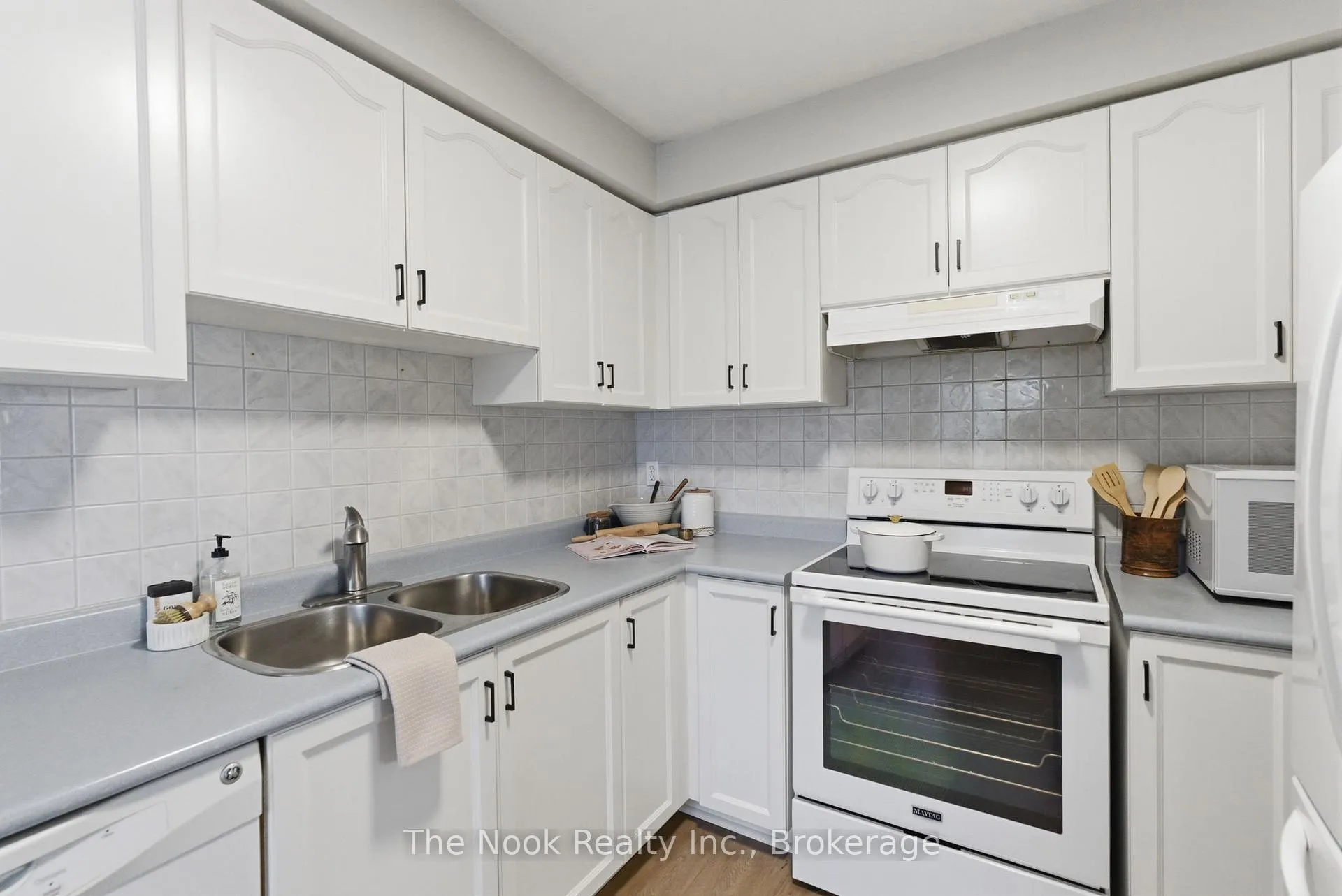 Photo 19 of 1139 Ridgemount Boulevard, Oshawa, Pinecrest — HOMEH