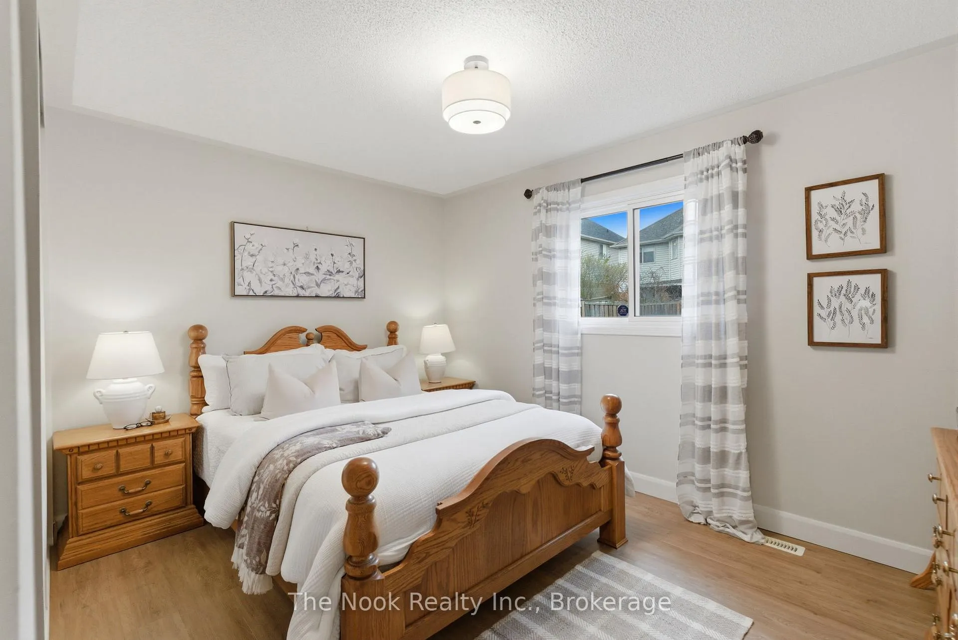 Photo 23 of 1139 Ridgemount Boulevard, Oshawa, Pinecrest — HOMEH