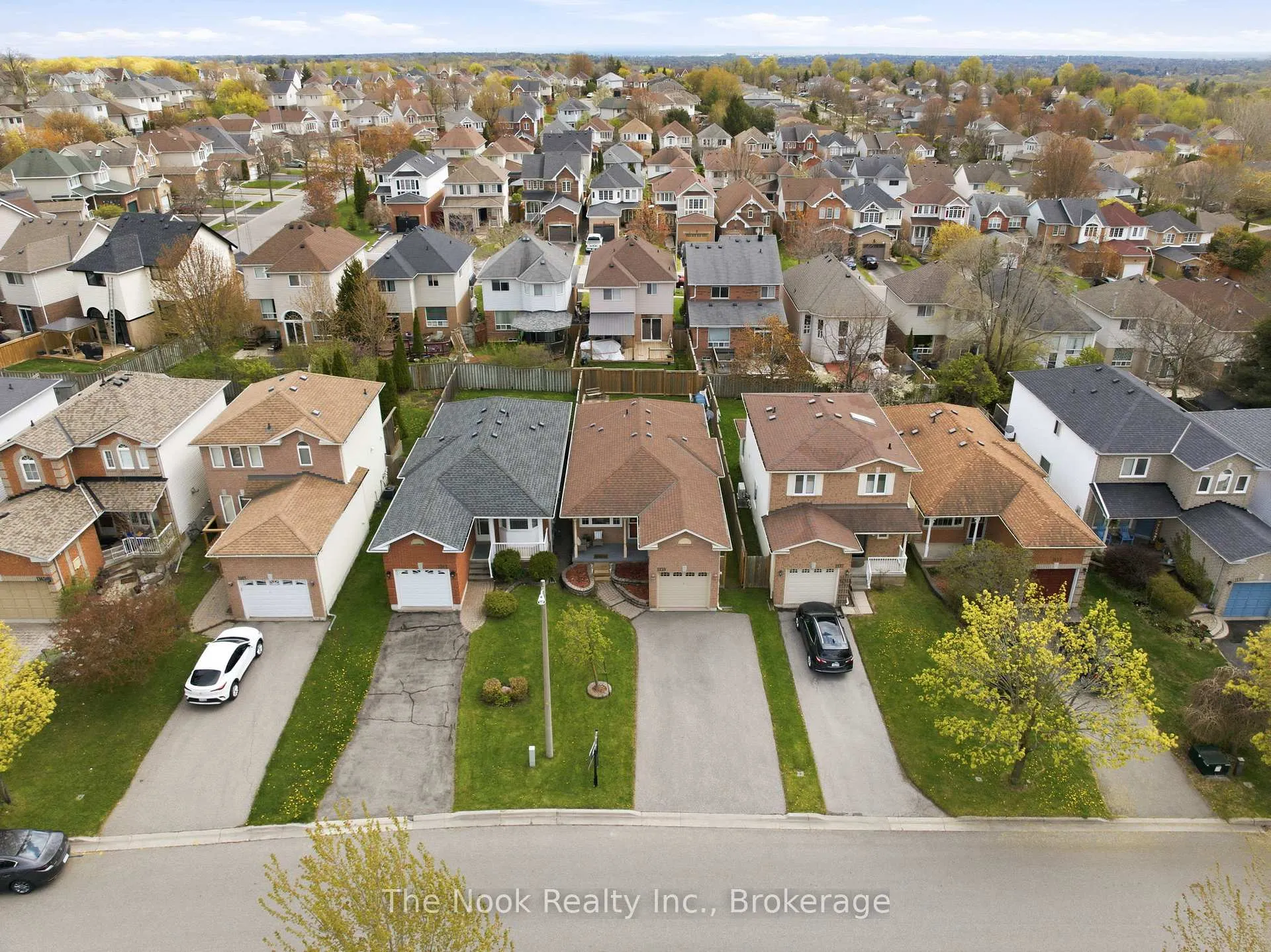 Photo 47 of 1139 Ridgemount Boulevard, Oshawa, Pinecrest — HOMEH