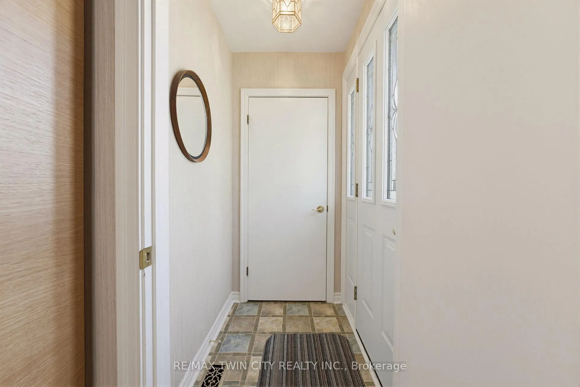 Photo 7 of 22 Dunsdon Street, Brantford, Greenbrier — HOMEH