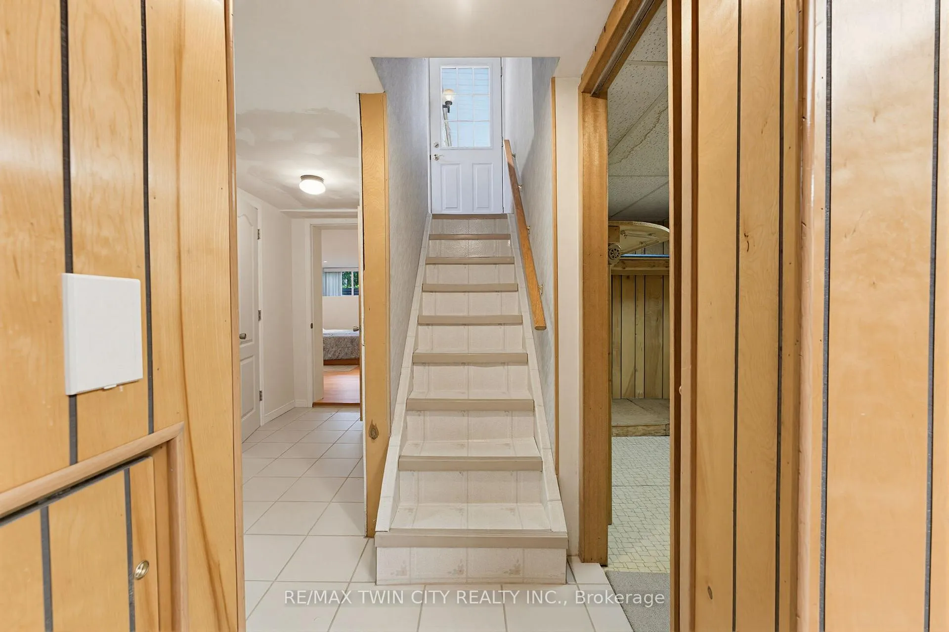 Photo 19 of 22 Dunsdon Street, Brantford, Greenbrier — HOMEH