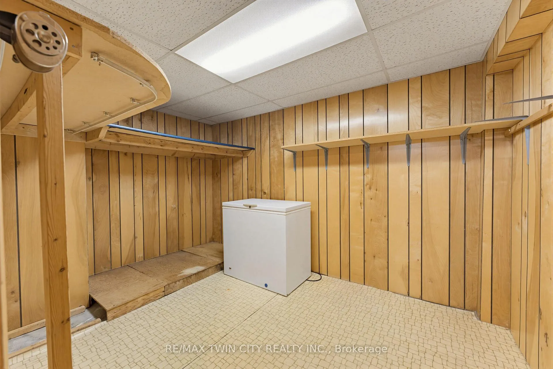 Photo 23 of 22 Dunsdon Street, Brantford, Greenbrier — HOMEH