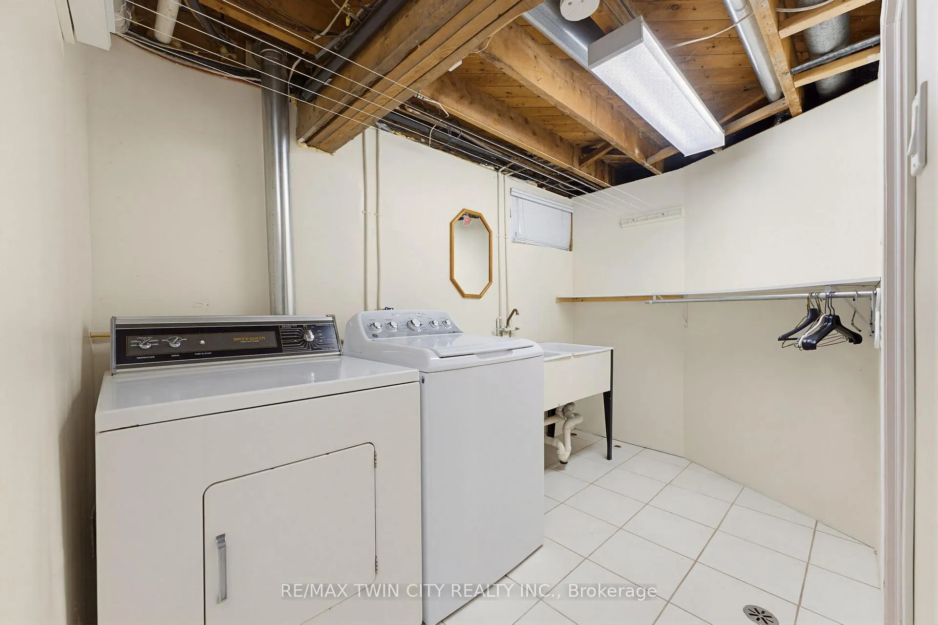 Photo 26 of 22 Dunsdon Street, Brantford, Greenbrier — HOMEH