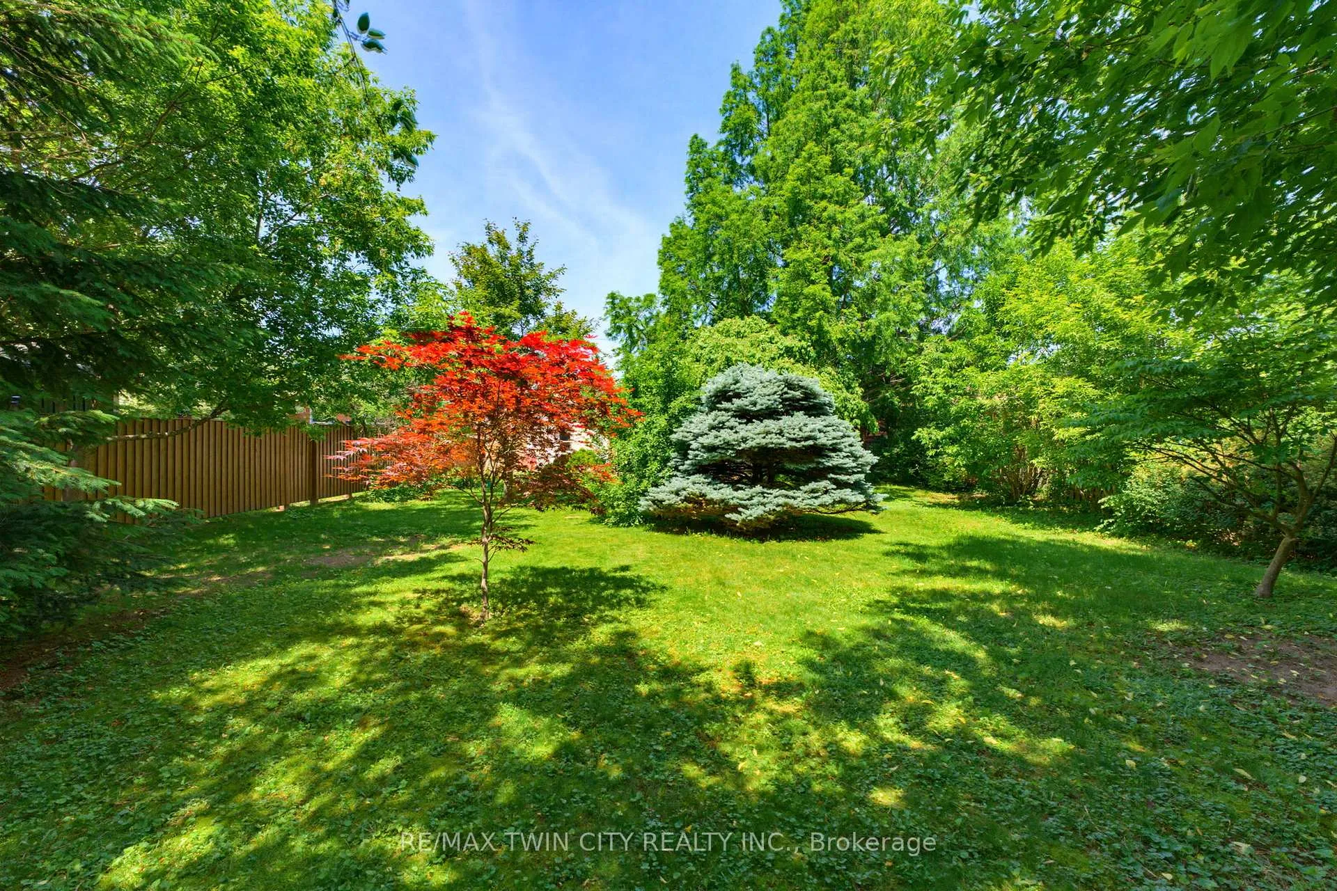 Photo 32 of 22 Dunsdon Street, Brantford, Greenbrier — HOMEH
