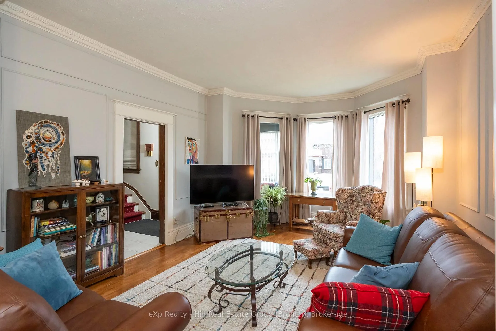 Photo 6 of 327 Catherine Street, Thunder Bay, Hyde Park — HOMEH