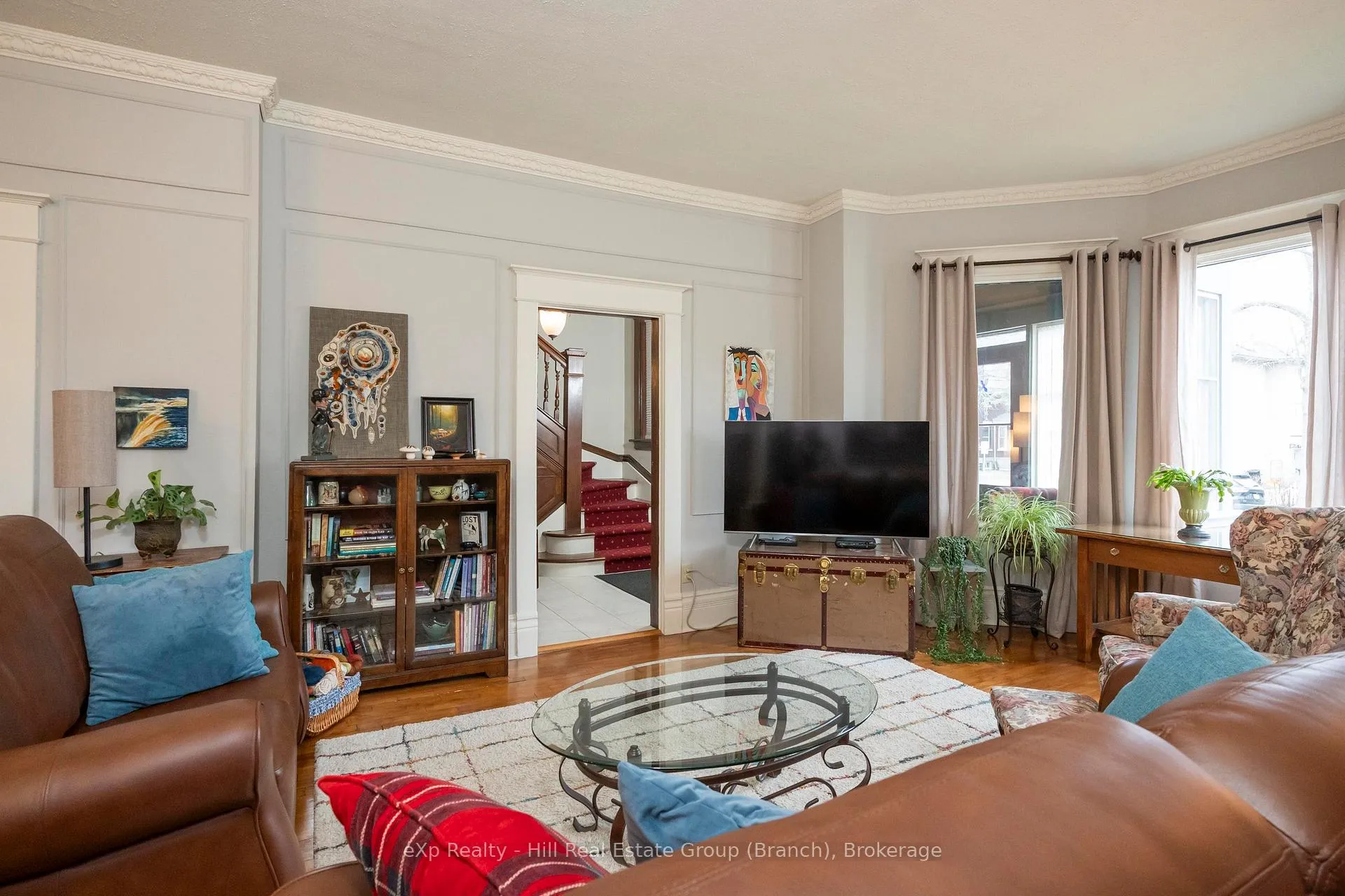 Photo 8 of 327 Catherine Street, Thunder Bay, Hyde Park — HOMEH