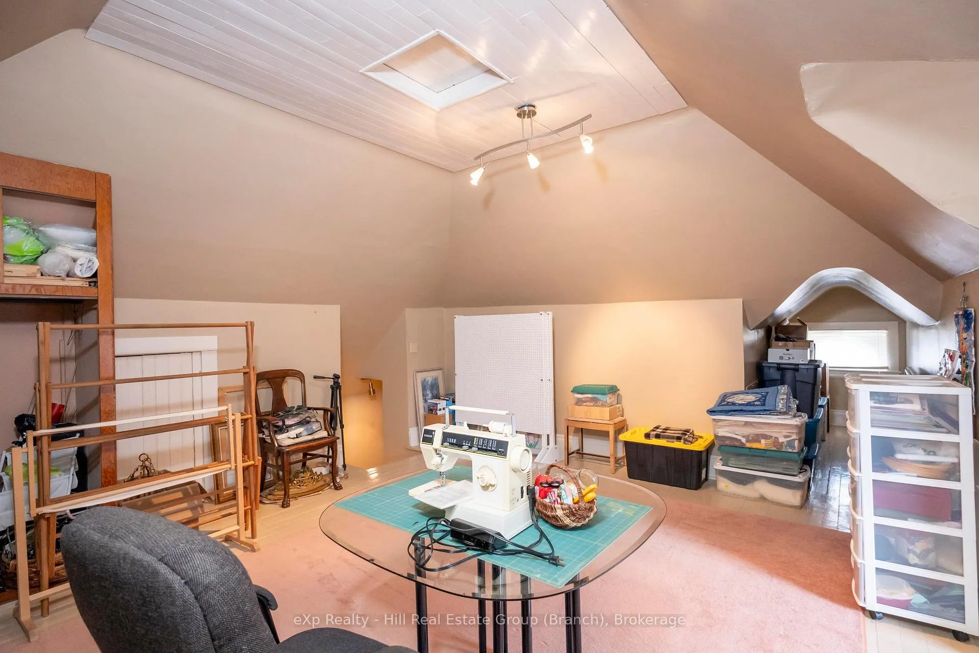 Photo 34 of 327 Catherine Street, Thunder Bay, Hyde Park — HOMEH