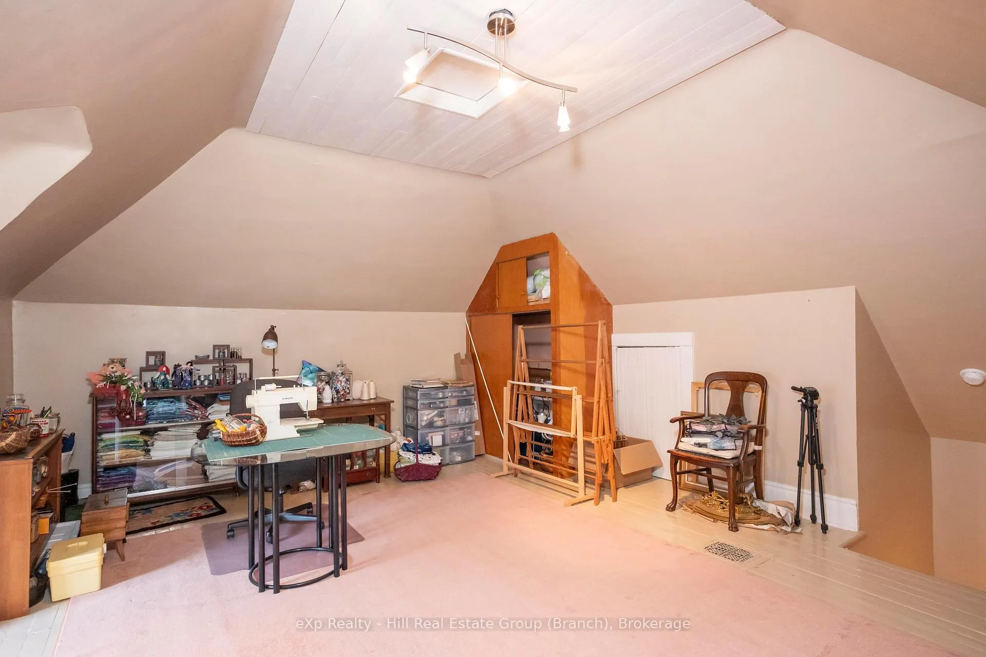 Photo 35 of 327 Catherine Street, Thunder Bay, Hyde Park — HOMEH