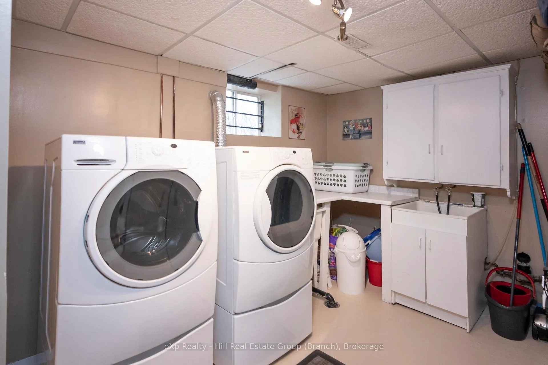 Photo 40 of 327 Catherine Street, Thunder Bay, Hyde Park — HOMEH