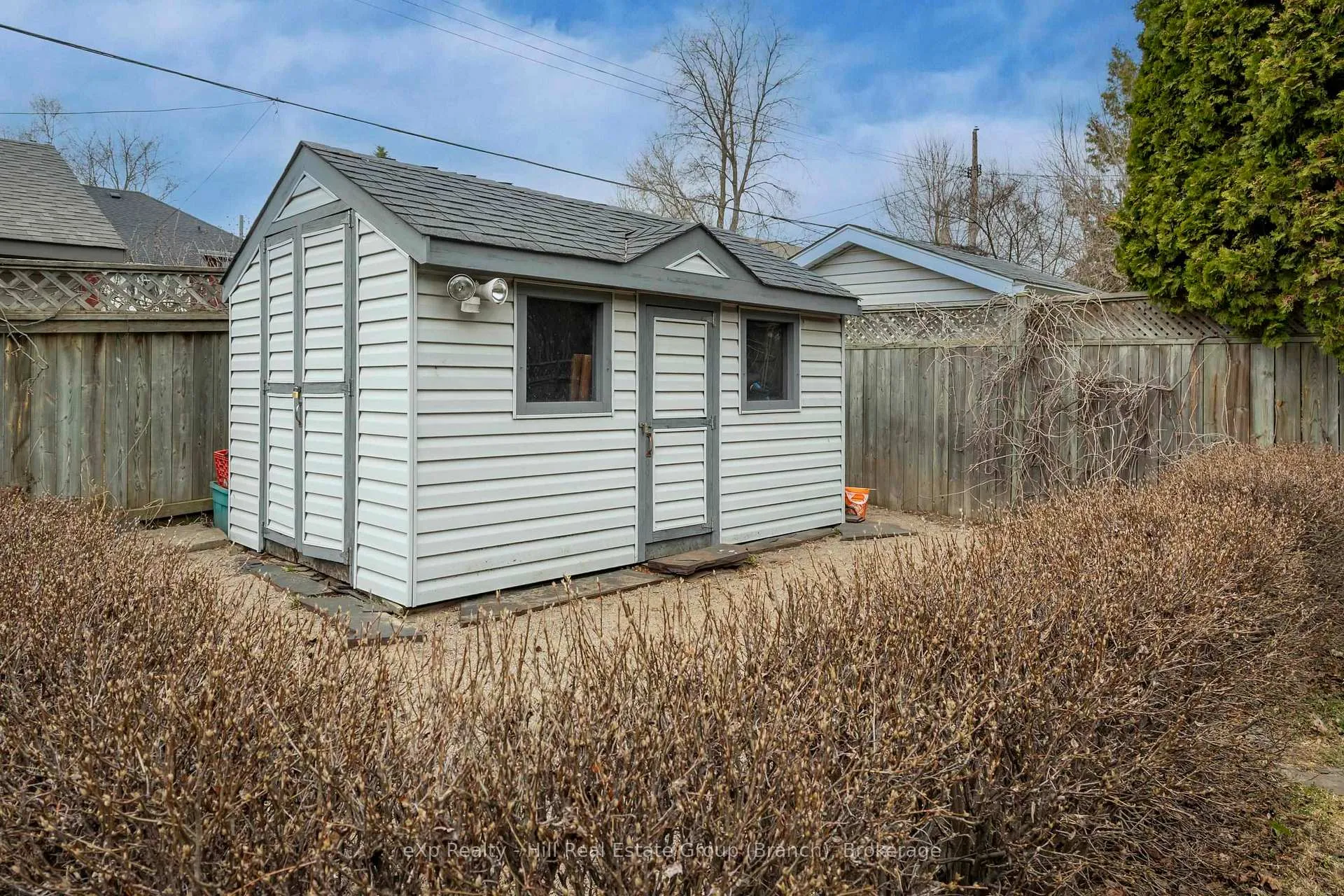Photo 43 of 327 Catherine Street, Thunder Bay, Hyde Park — HOMEH