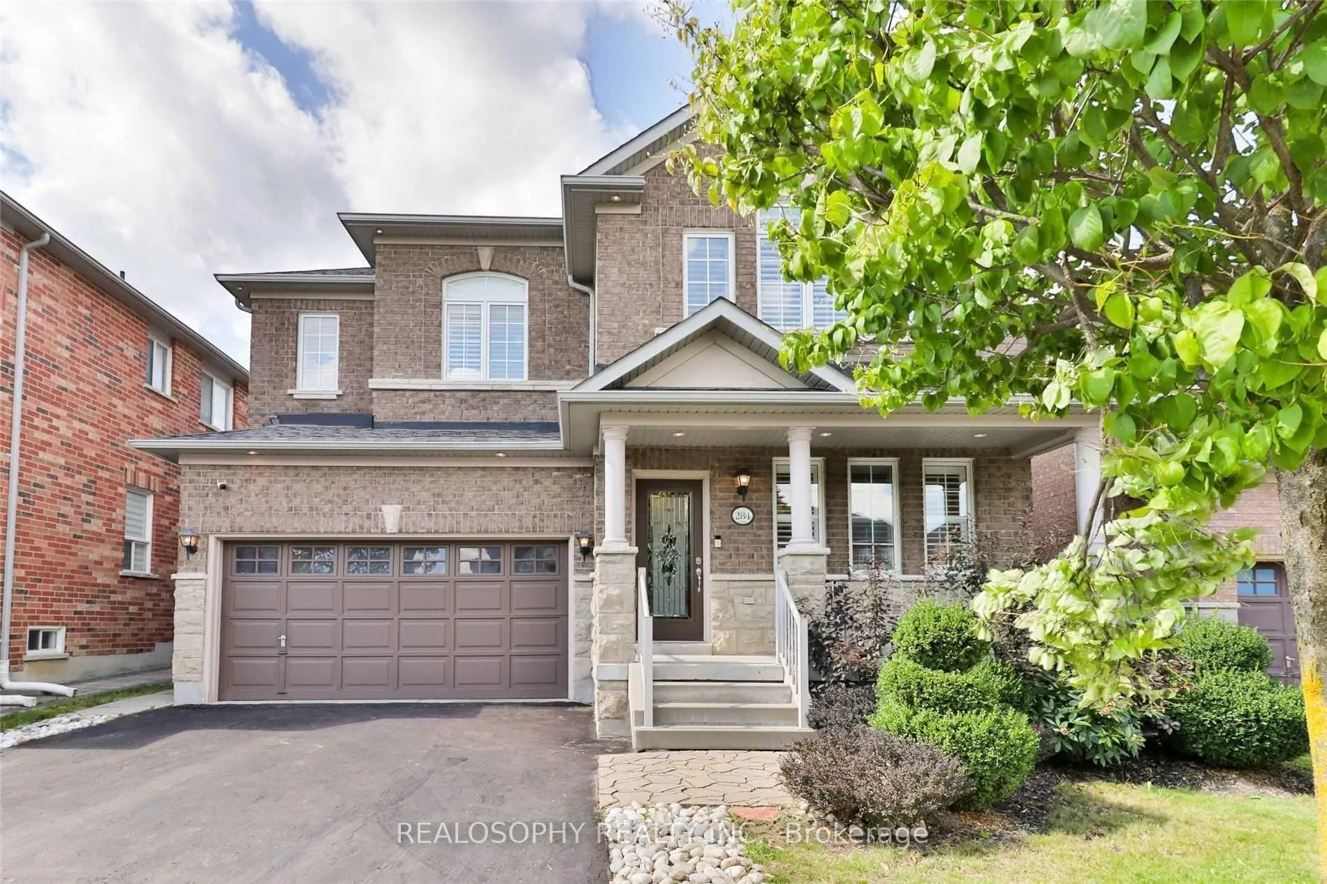 Photo 1 of 284 Bilbrough Street, Aurora, Bayview Northeast — HOMEH