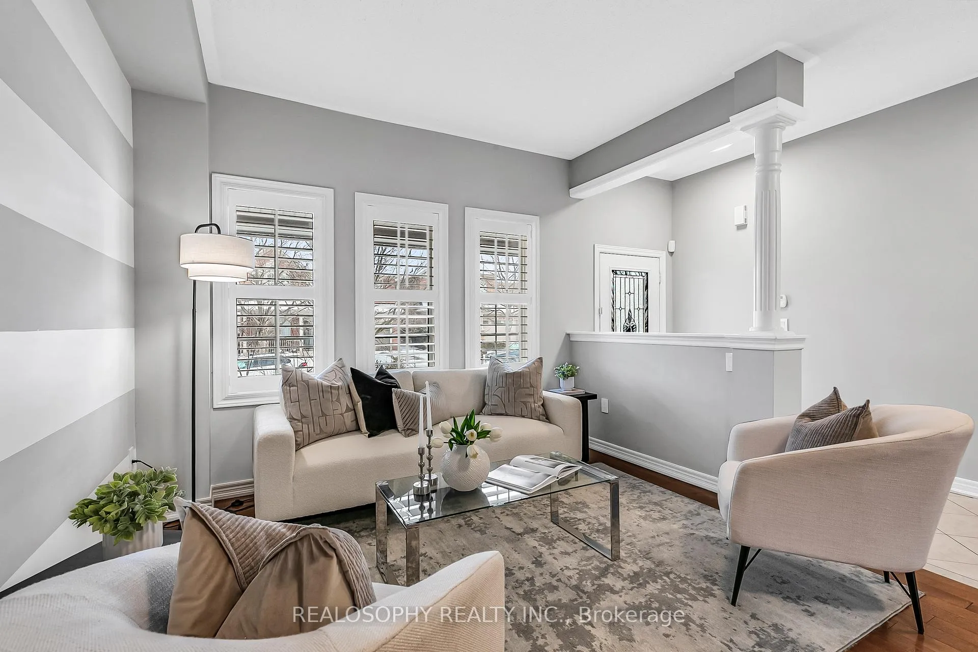 Photo 3 of 284 Bilbrough Street, Aurora, Bayview Northeast — HOMEH