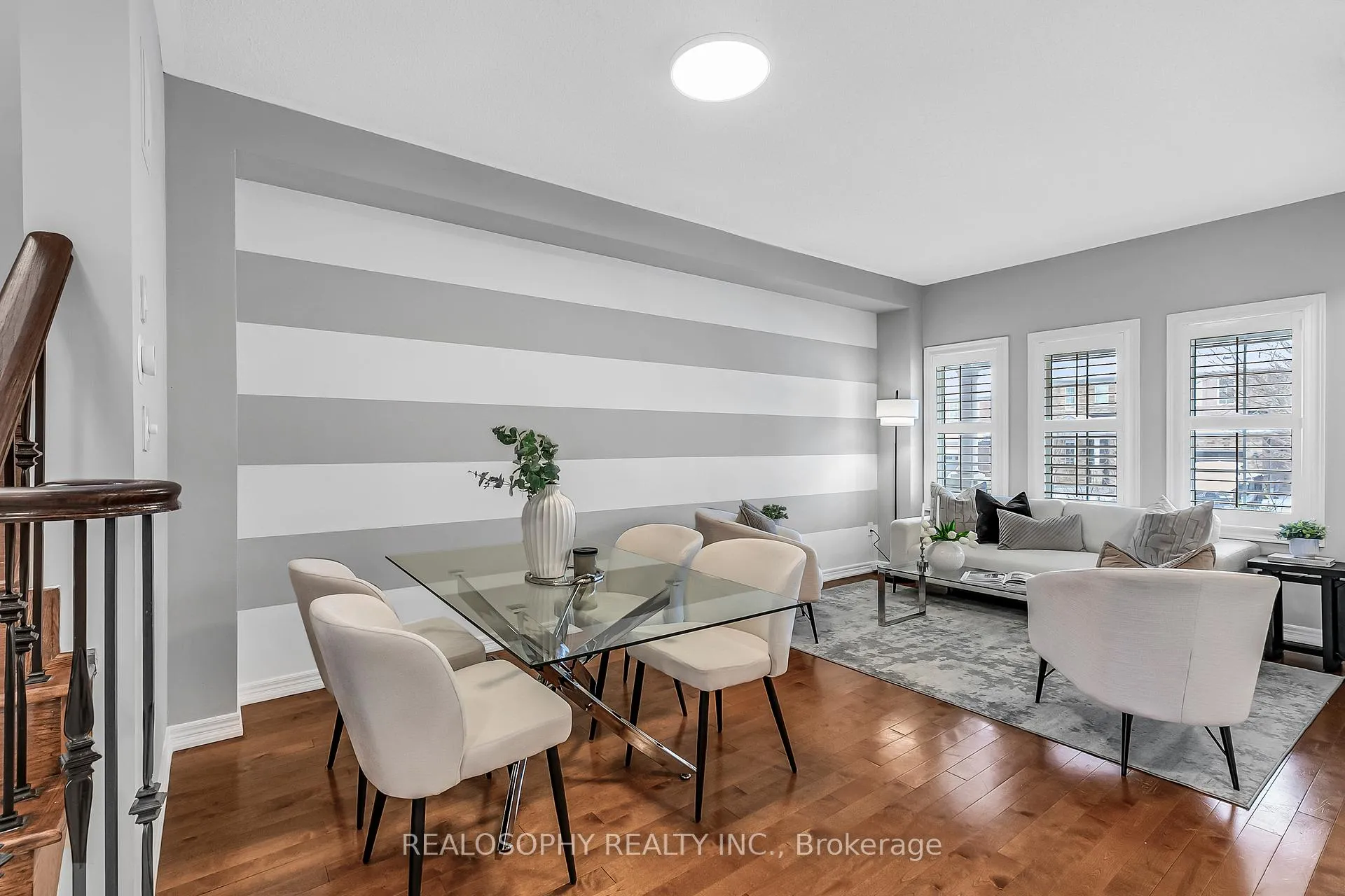 Photo 7 of 284 Bilbrough Street, Aurora, Bayview Northeast — HOMEH