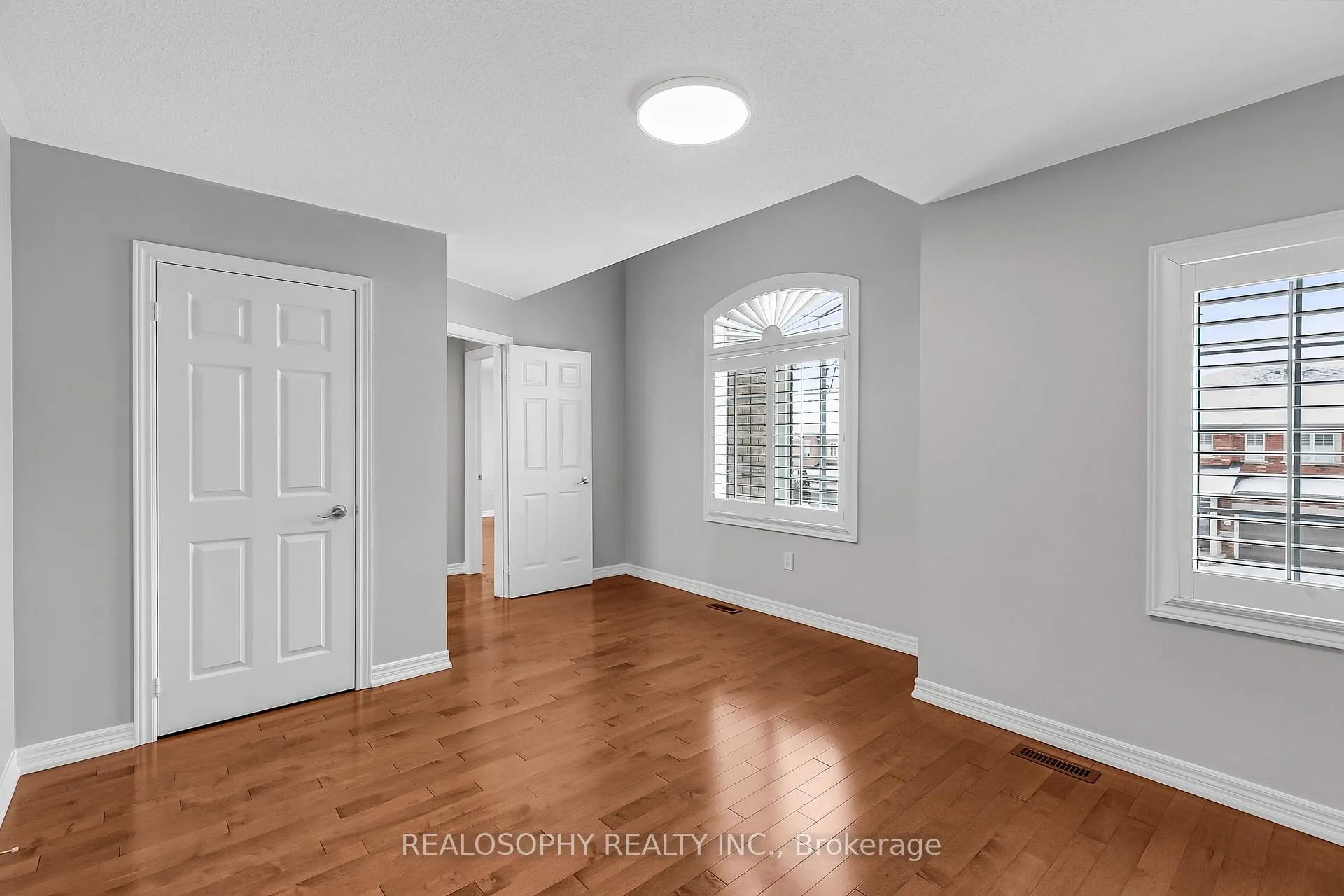 Photo 19 of 284 Bilbrough Street, Aurora, Bayview Northeast — HOMEH