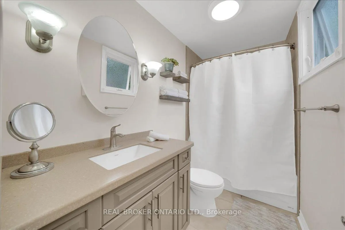 Photo 31 of 34 Wright Crescent, Caledon, Bolton North — HOMEH