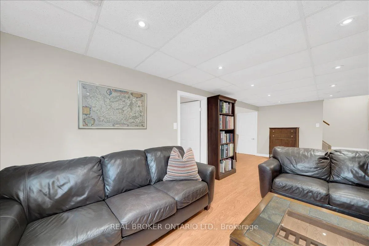 Photo 39 of 34 Wright Crescent, Caledon, Bolton North — HOMEH