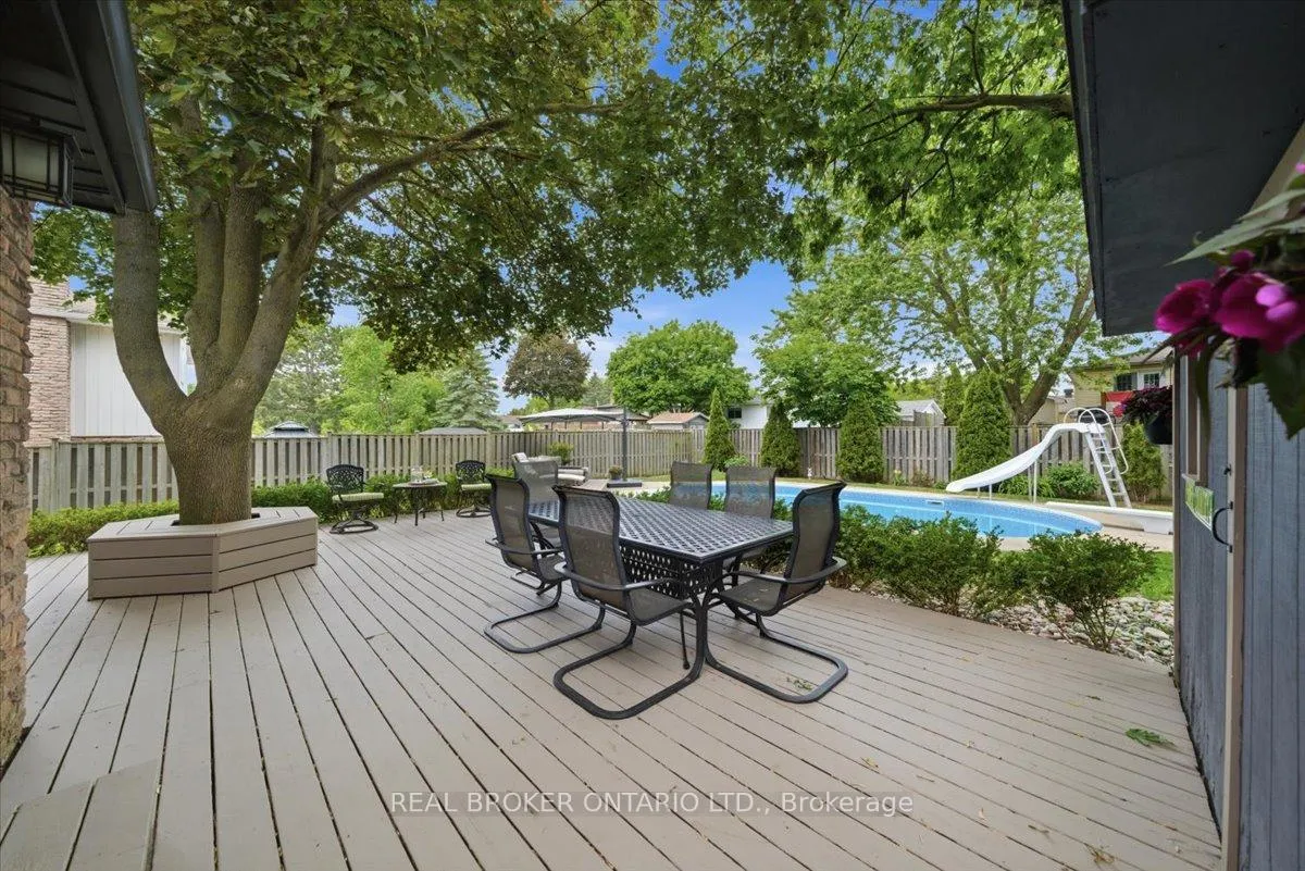 Photo 44 of 34 Wright Crescent, Caledon, Bolton North — HOMEH