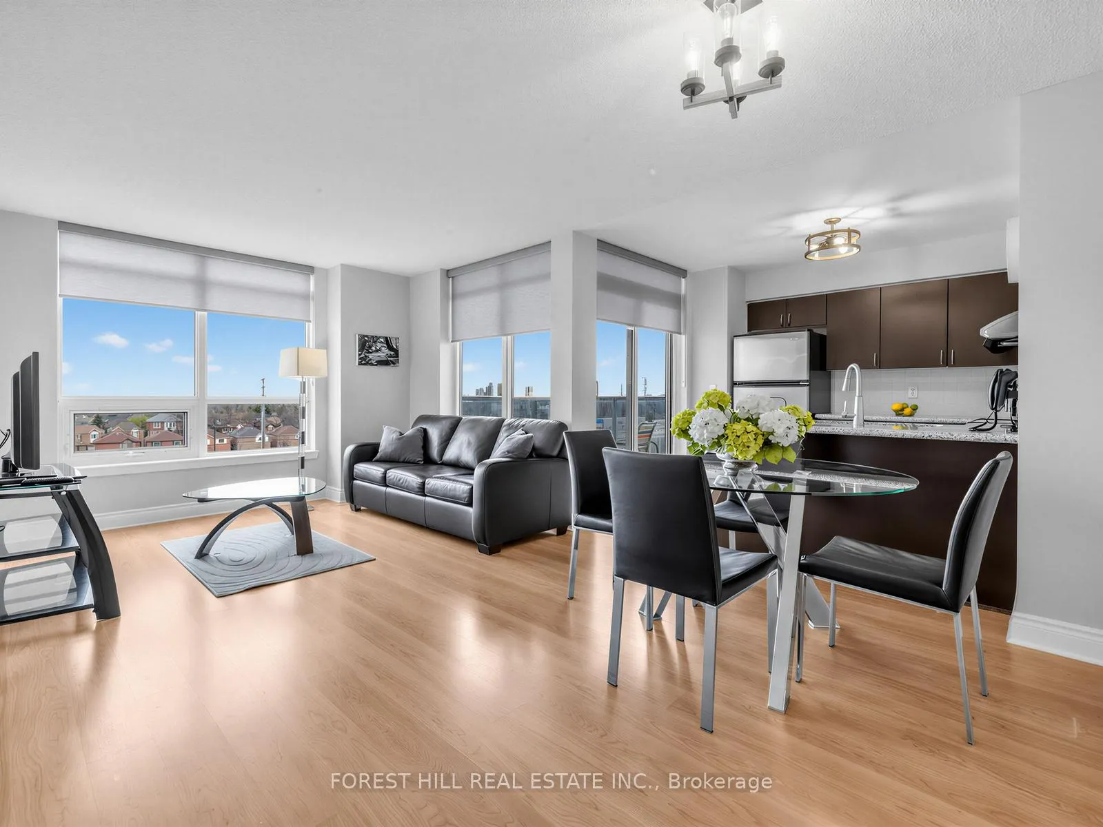 Photo 4 of Unit 511, 7 North Park Road, Vaughan, Beverley Glen — HOMEH