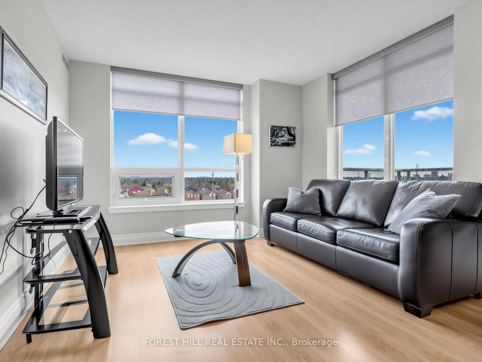Photo 5 of Unit 511, 7 North Park Road, Vaughan, Beverley Glen — HOMEH