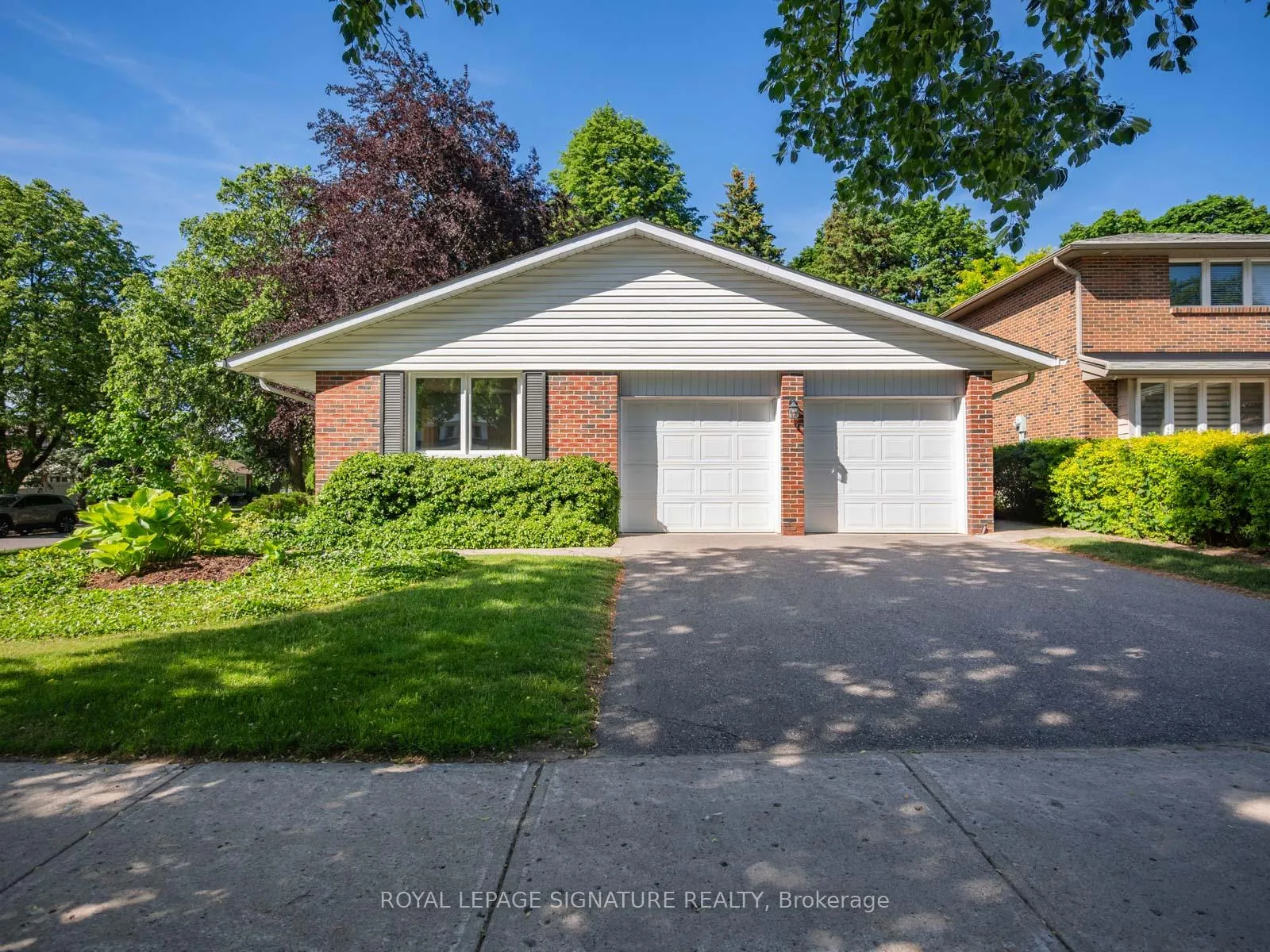 Photo 4 of 4 Gablehurst Crescent, Scarborough, Tam O'Shanter-Sullivan — HOMEH