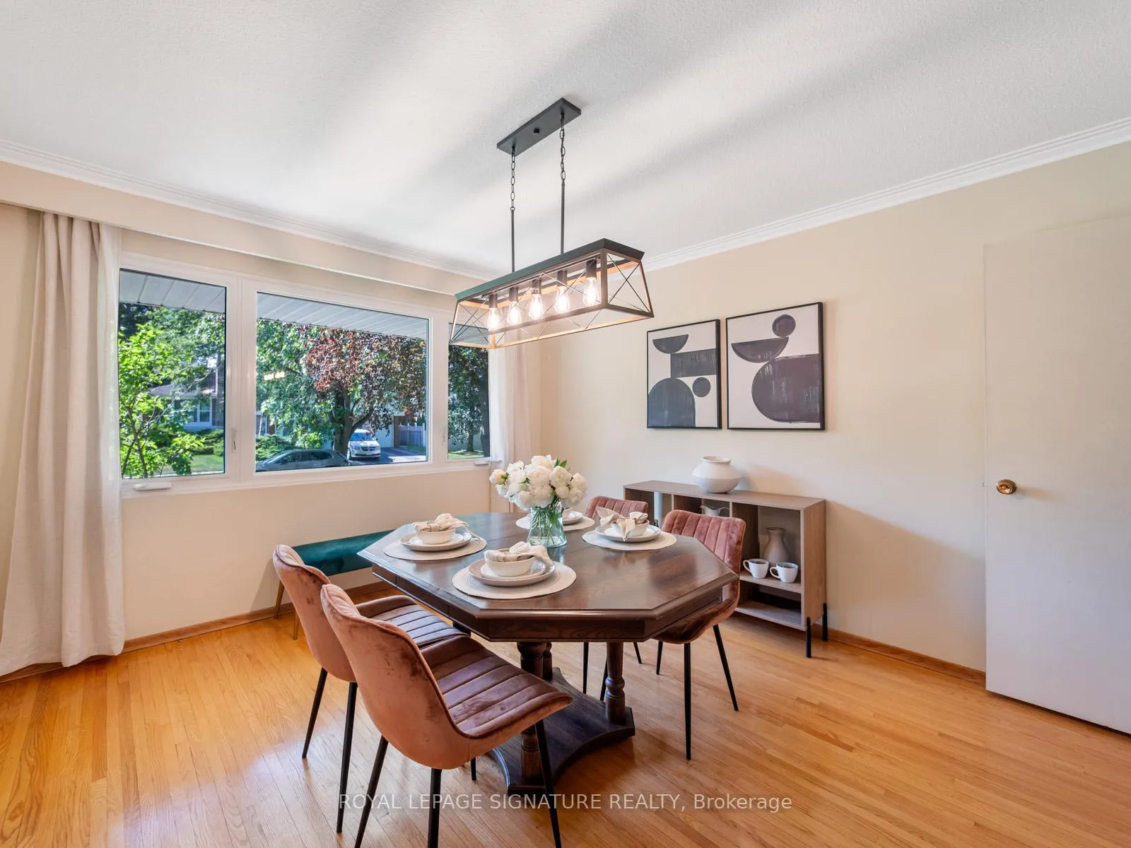 Photo 11 of 4 Gablehurst Crescent, Scarborough, Tam O'Shanter-Sullivan — HOMEH