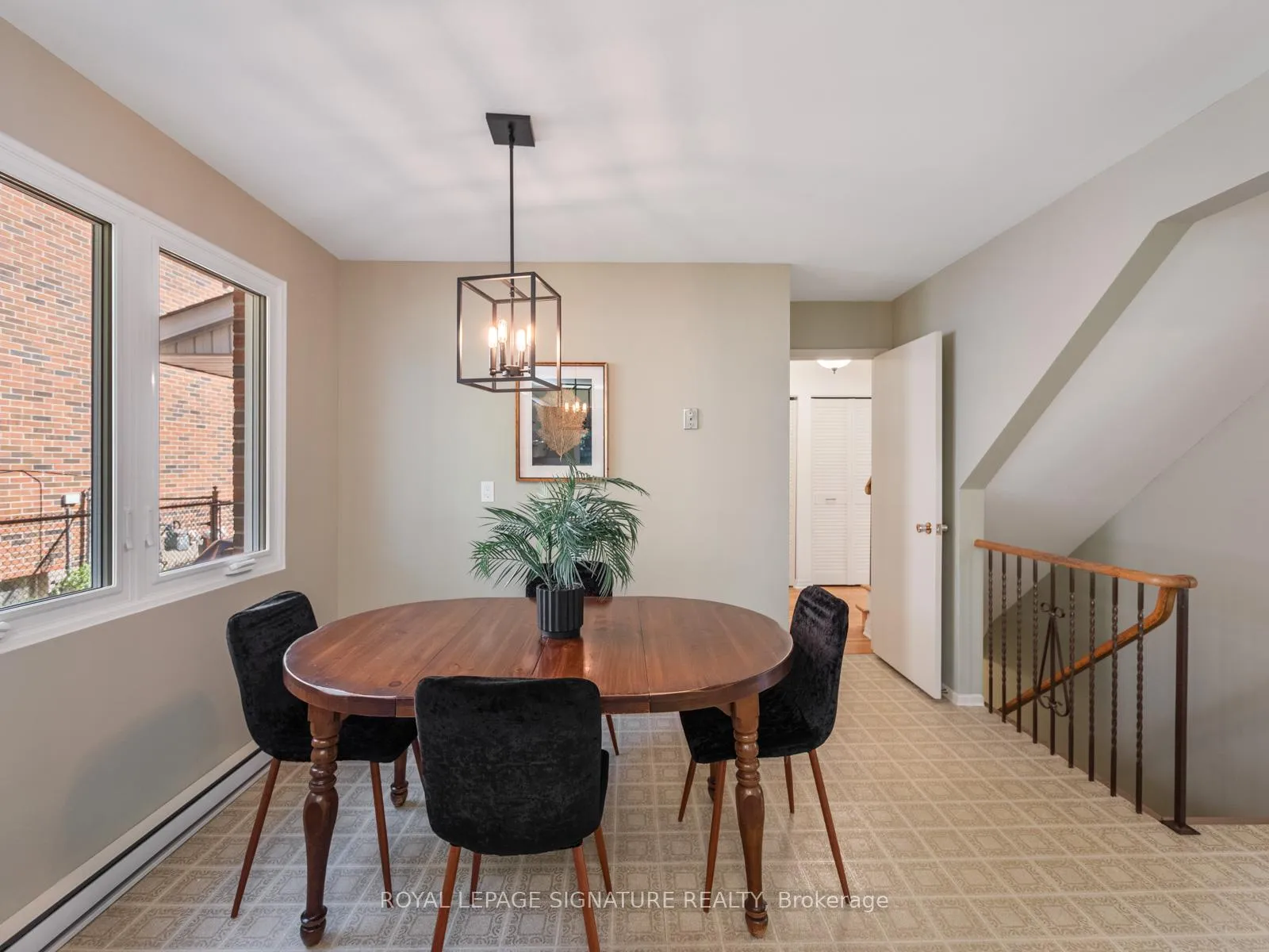 Photo 14 of 4 Gablehurst Crescent, Scarborough, Tam O'Shanter-Sullivan — HOMEH