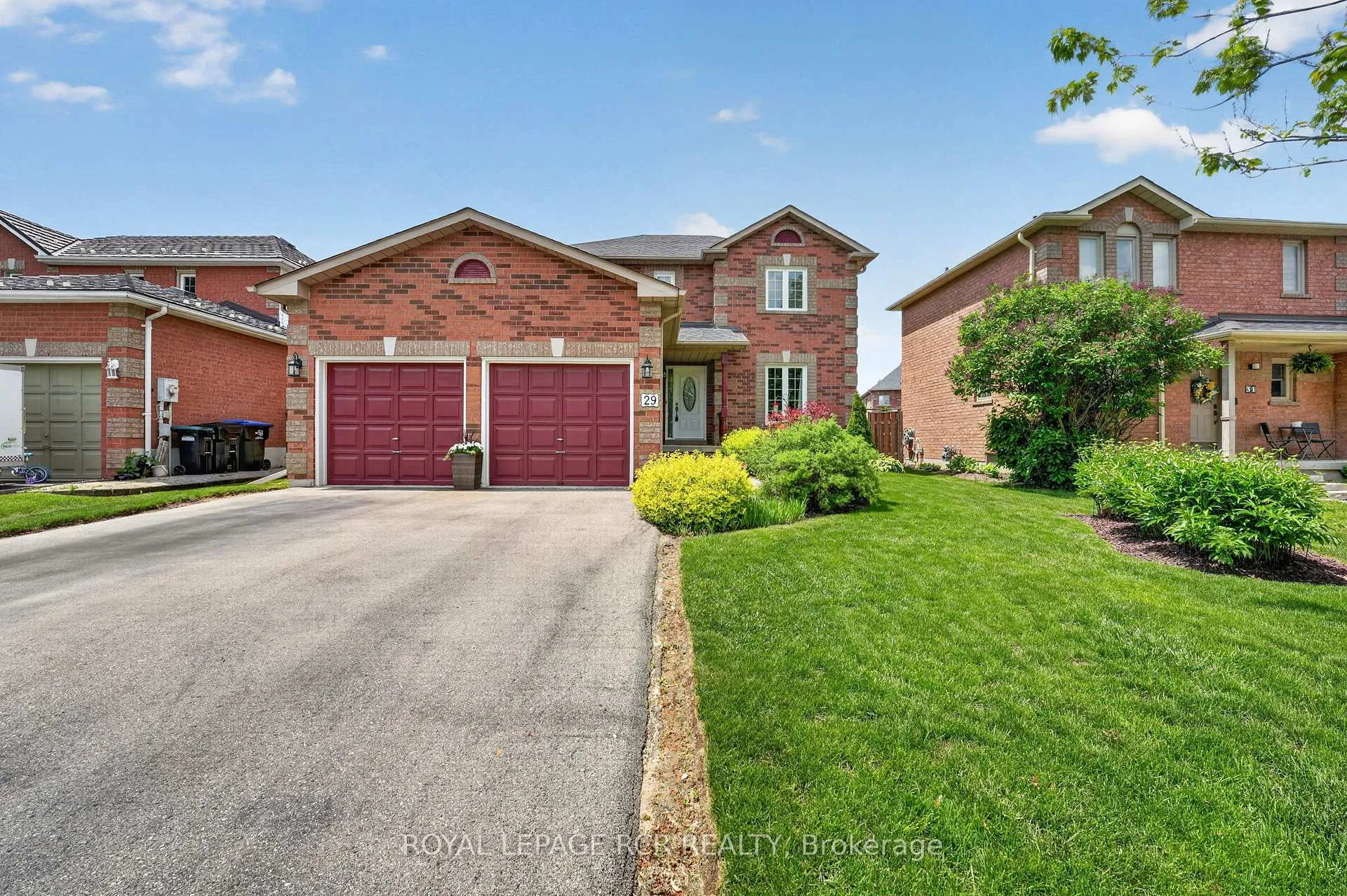 Photo 3 of 29 Mccullough Avenue, New Tecumseth, Beeton — HOMEH