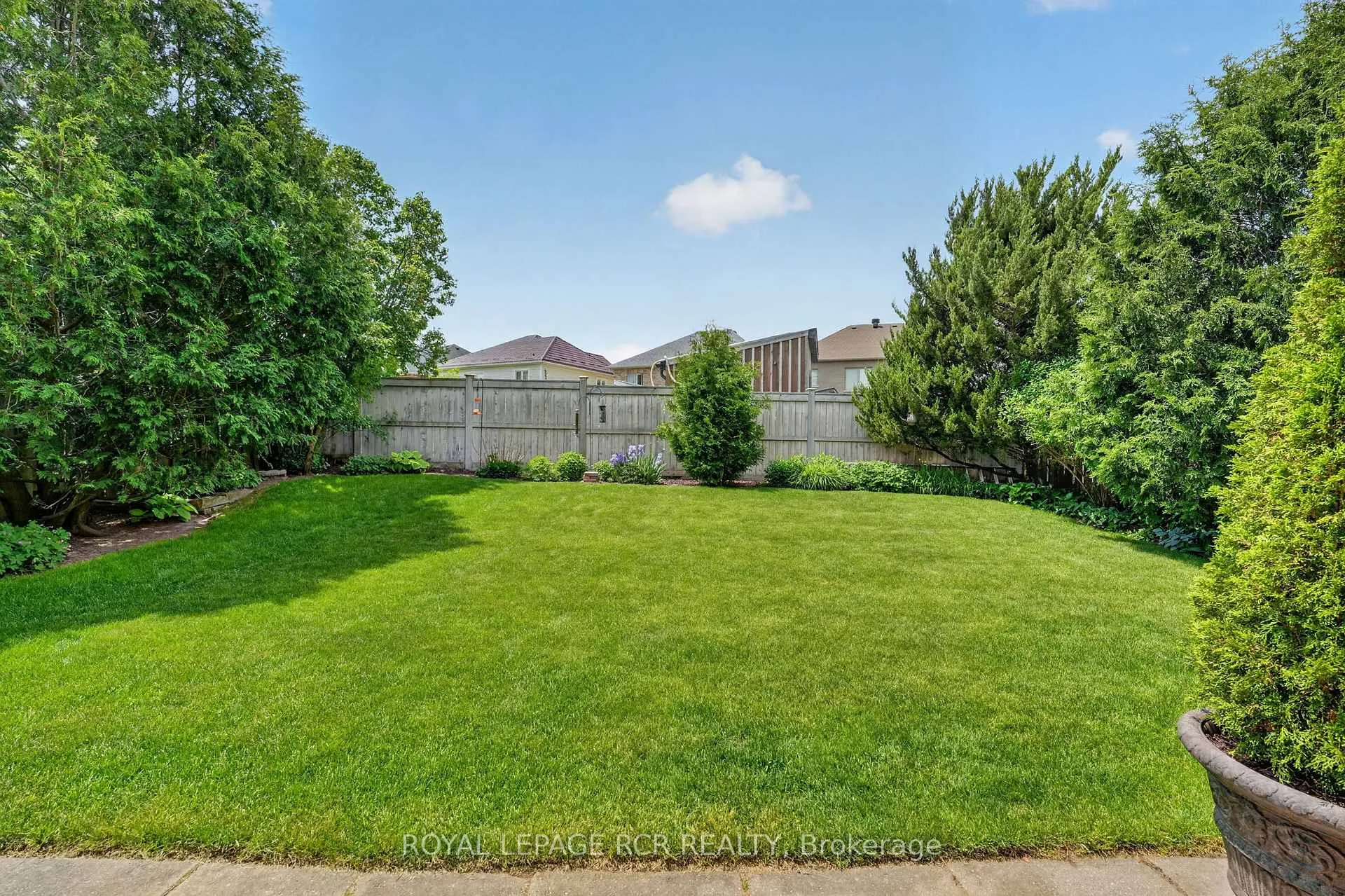 Photo 34 of 29 Mccullough Avenue, New Tecumseth, Beeton — HOMEH