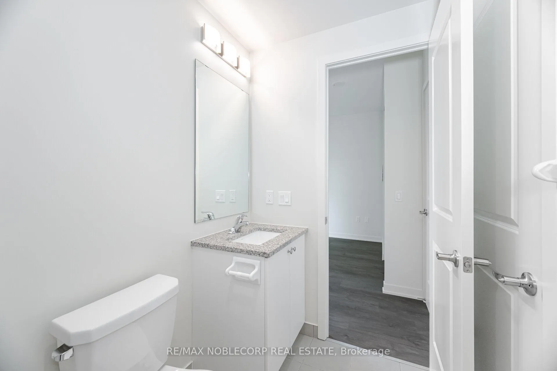 Photo 20 of Unit 2105, 38 Annie Craig Drive, Etobicoke, Mimico — HOMEH