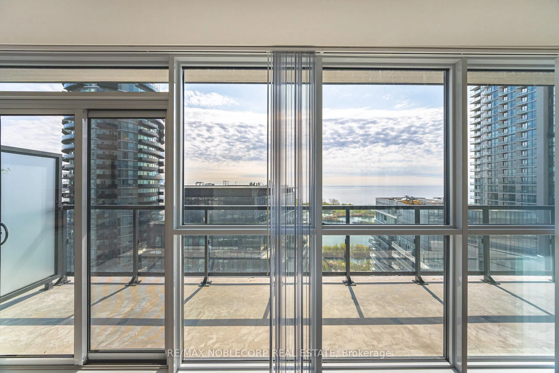 Photo 22 of Unit 2105, 38 Annie Craig Drive, Etobicoke, Mimico — HOMEH