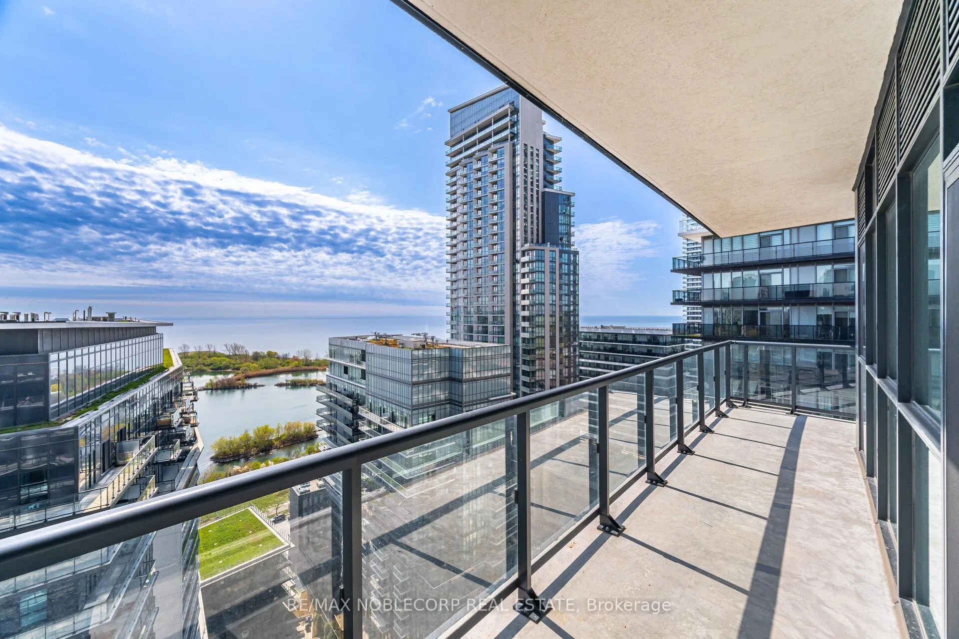 Photo 24 of Unit 2105, 38 Annie Craig Drive, Etobicoke, Mimico — HOMEH