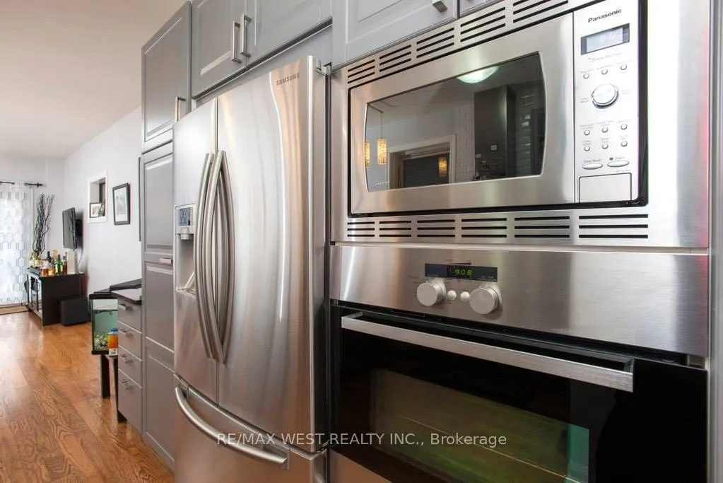 Photo 11 of Unit Unit 1, 104 Cowan Avenue, Toronto, South Parkdale — HOMEH