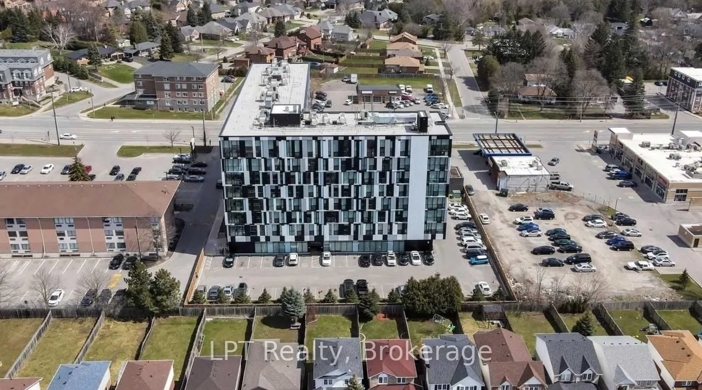 Photo of Unit 428, 1900 Simcoe Street N