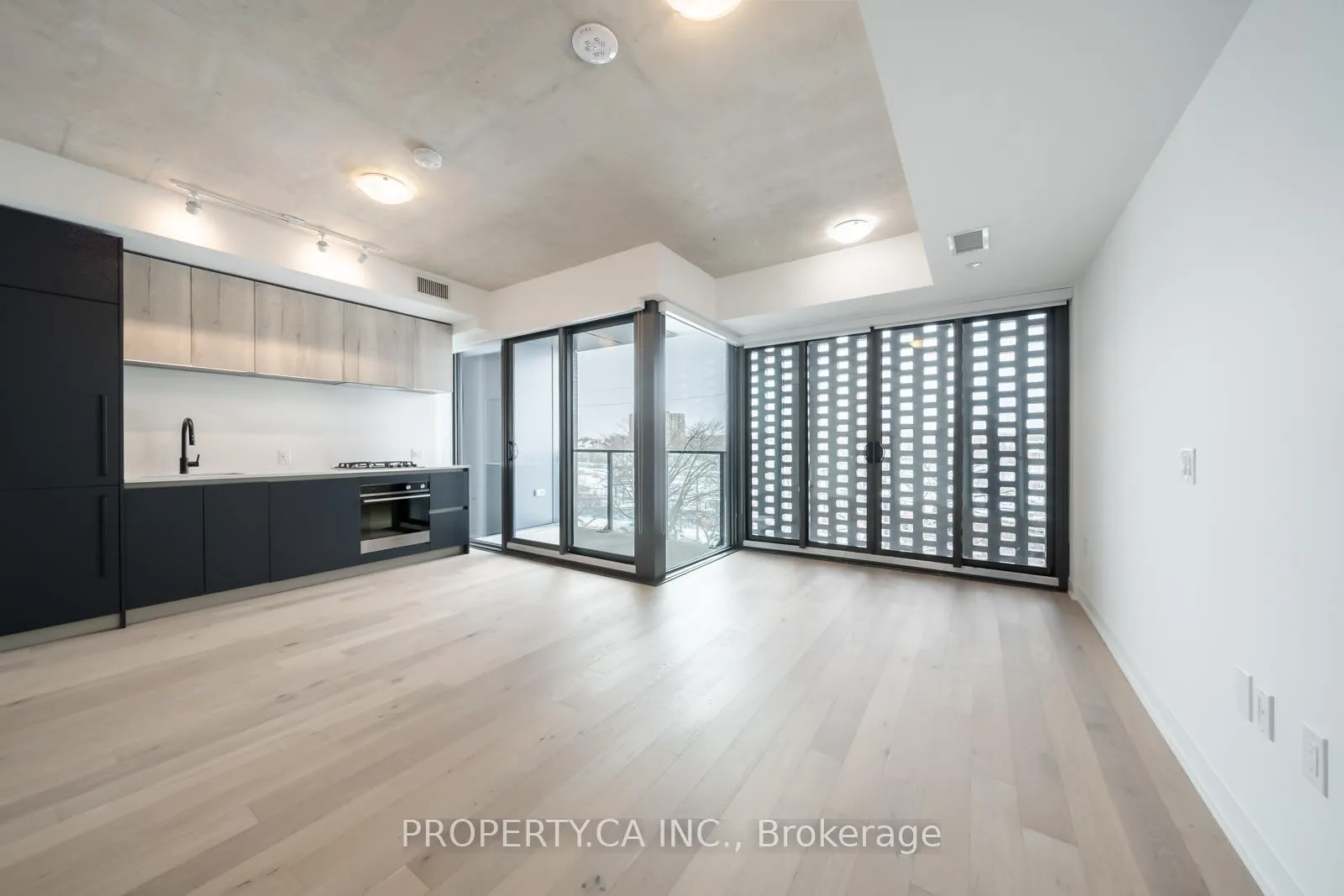 Front of Unit 407, 2625 Dundas Street W
