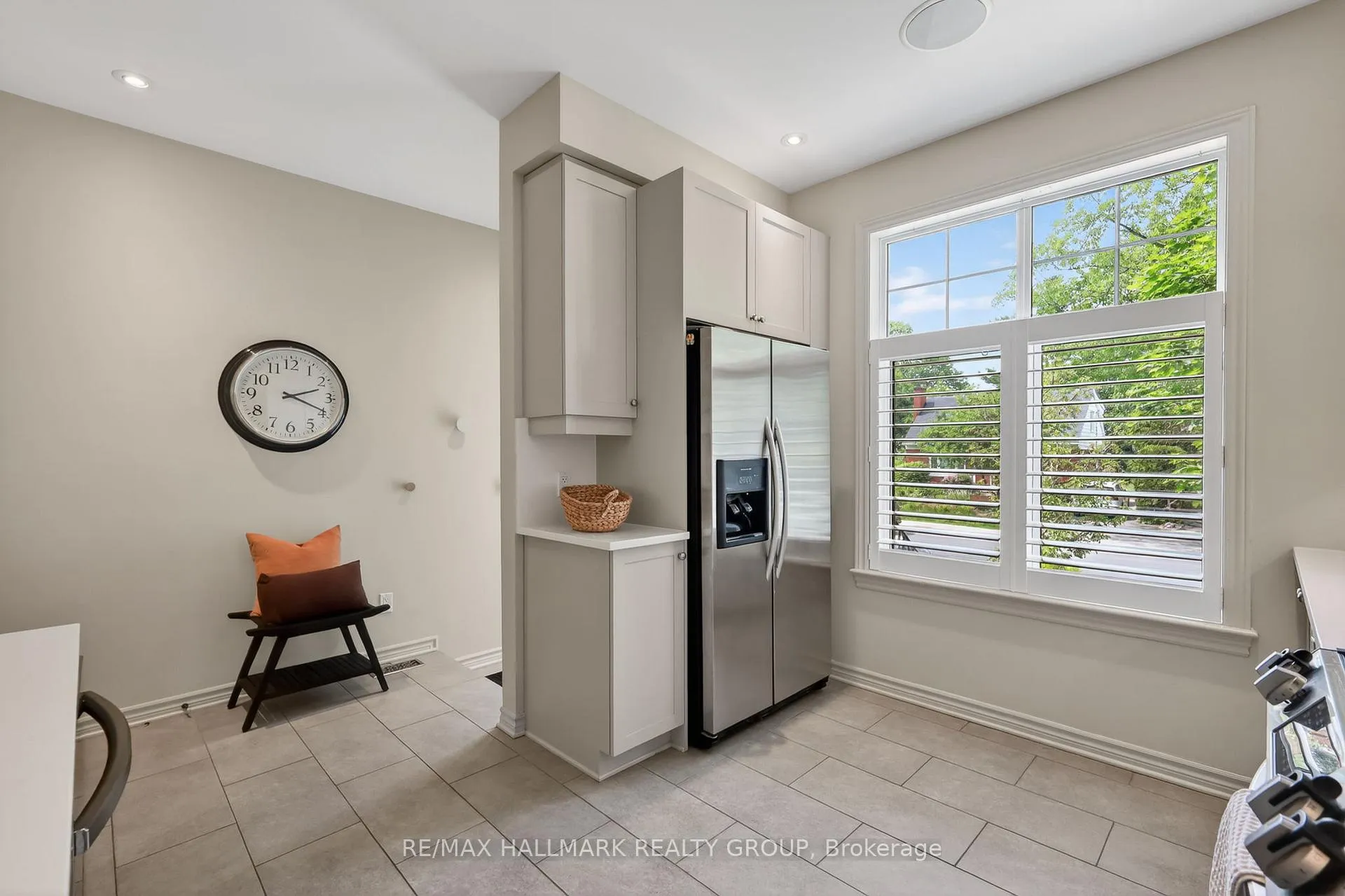 Photo 11 of 312 Iona Street, Ottawa, Westboro/Hampton Park — HOMEH