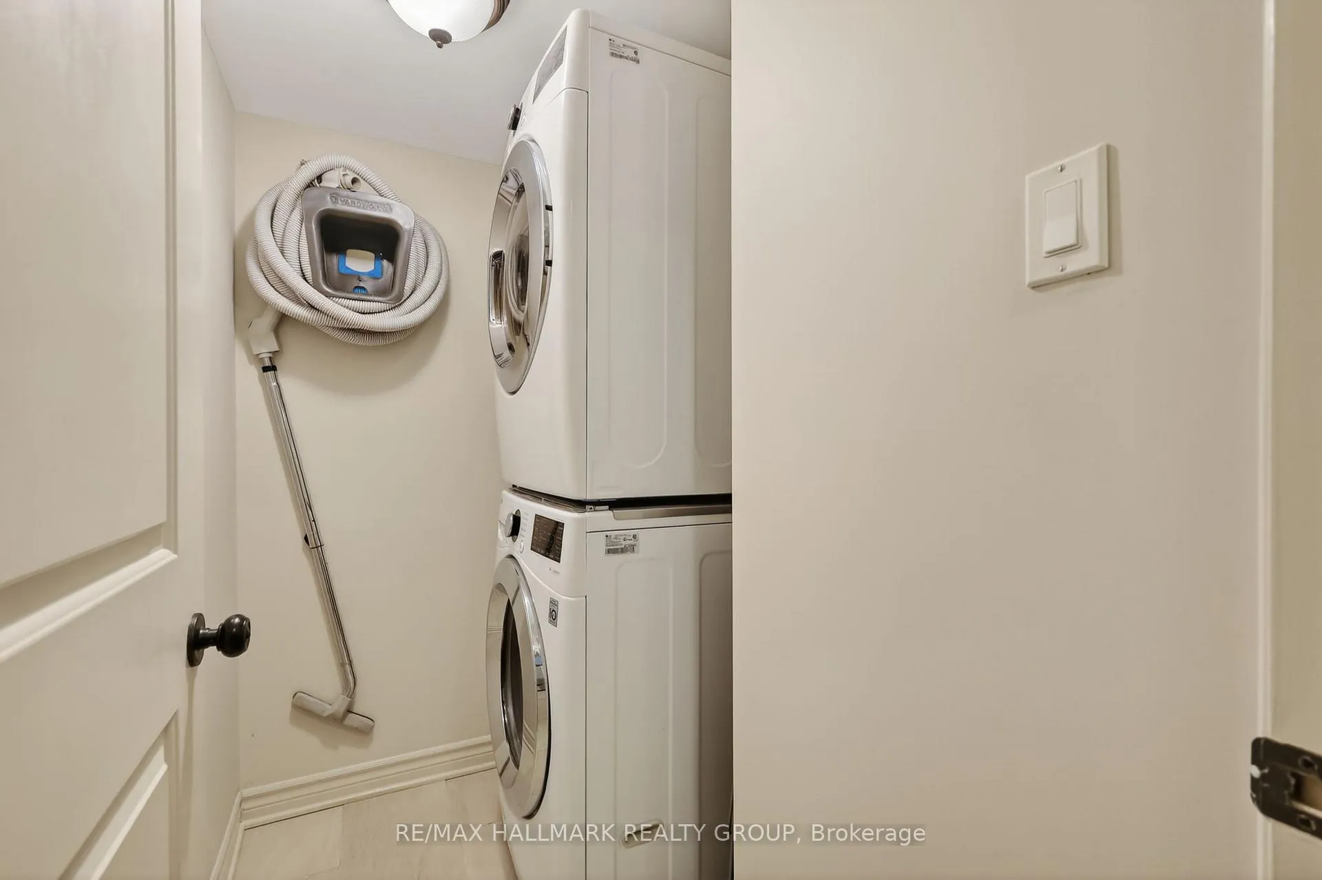 Photo 45 of 312 Iona Street, Ottawa, Westboro/Hampton Park — HOMEH