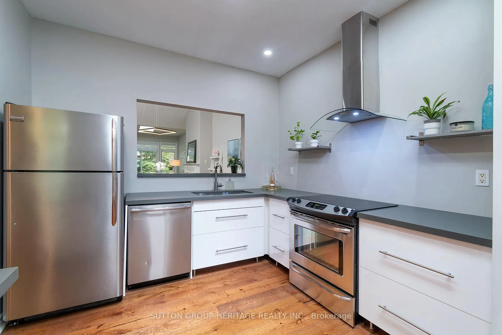 Photo 10 of 12 Sandpiper Key Way, Markham, Greensborough — HOMEH