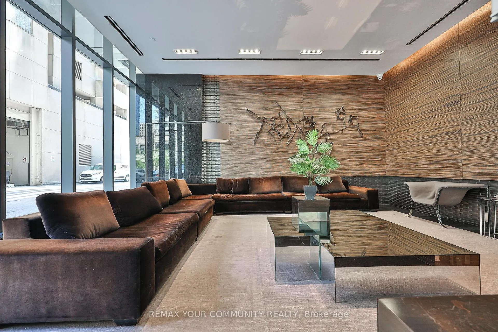Photo 5 of Unit PH101, 770 Bay Street, Toronto, Bay Street Corridor — HOMEH