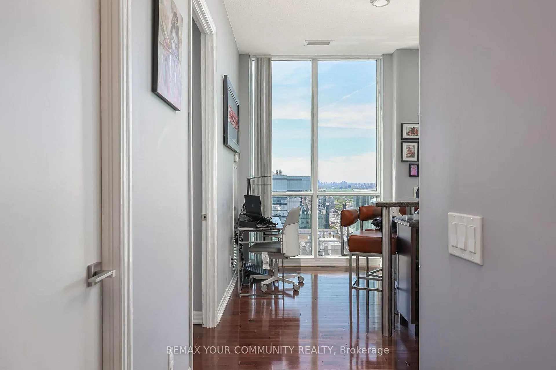 Photo 6 of Unit PH101, 770 Bay Street, Toronto, Bay Street Corridor — HOMEH