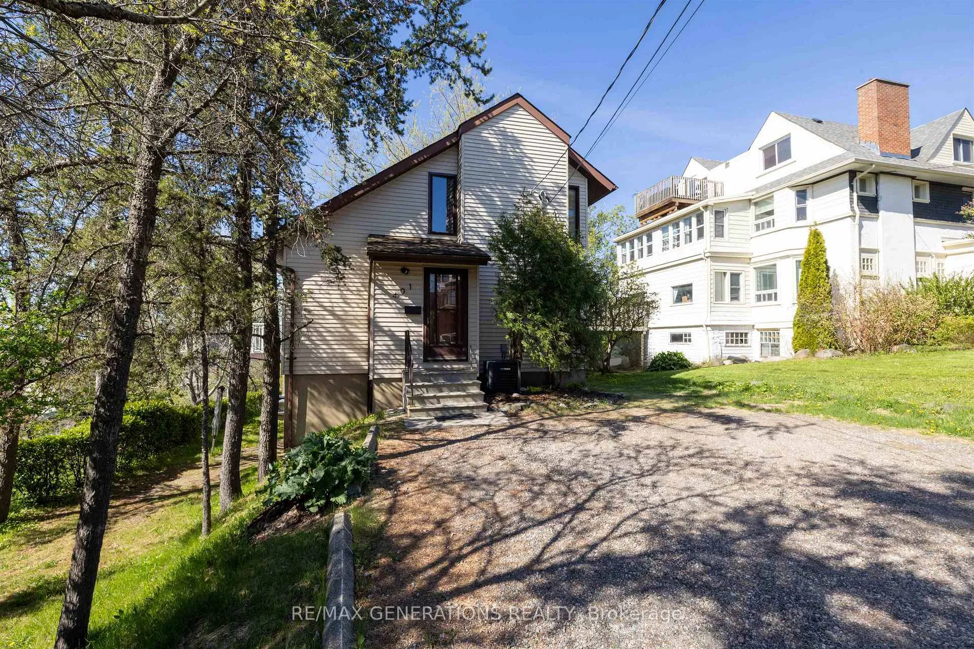Photo 1 of 401 Hebert Street, Thunder Bay, College Heights — HOMEH