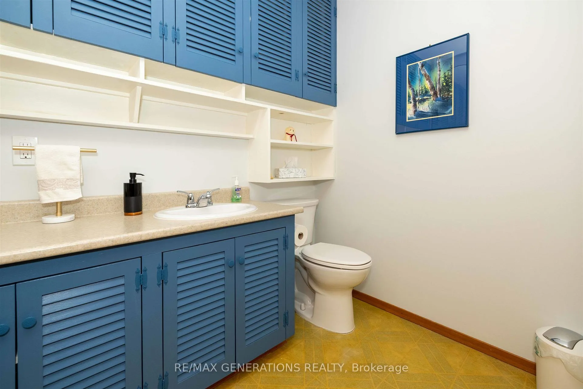Photo 7 of 401 Hebert Street, Thunder Bay, College Heights — HOMEH