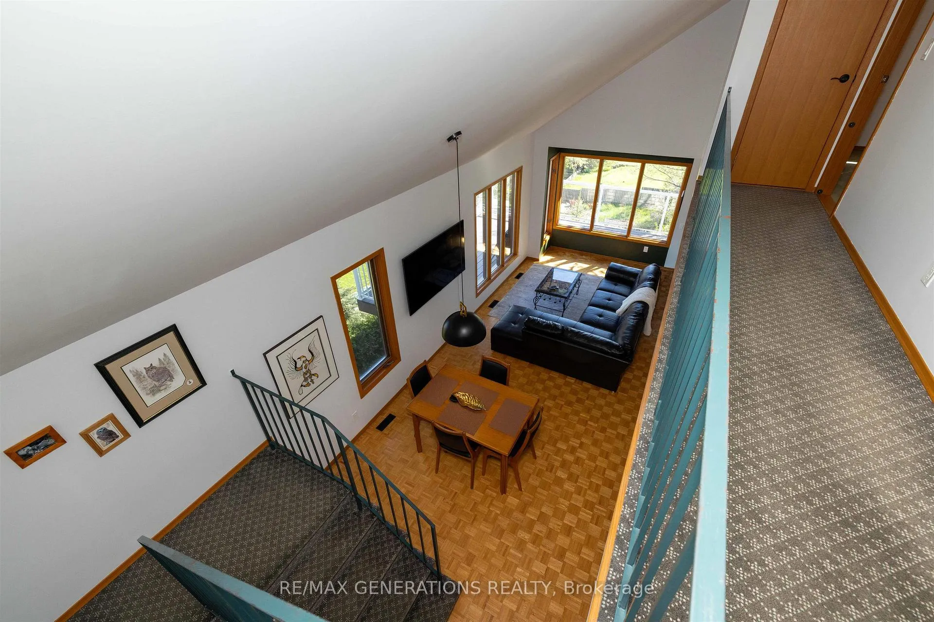 Photo 12 of 401 Hebert Street, Thunder Bay, College Heights — HOMEH