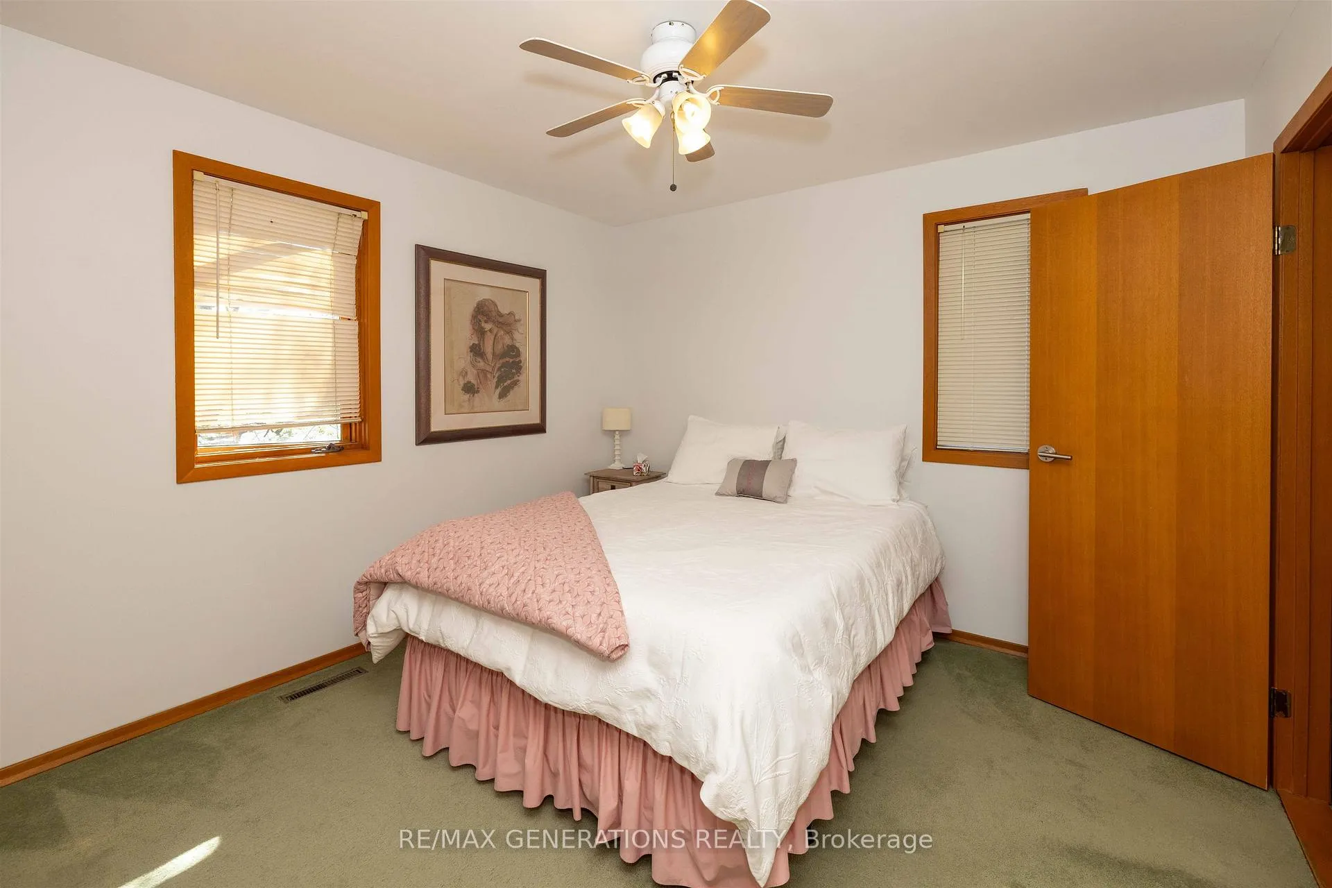 Photo 18 of 401 Hebert Street, Thunder Bay, College Heights — HOMEH