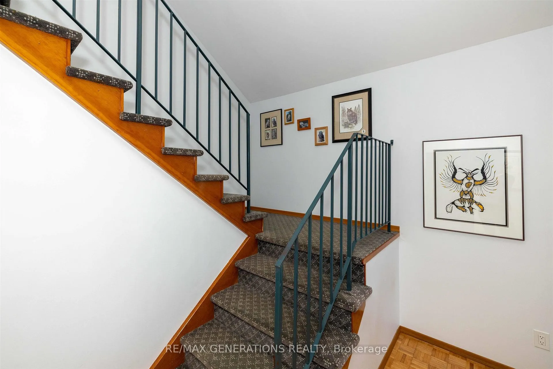Photo 20 of 401 Hebert Street, Thunder Bay, College Heights — HOMEH