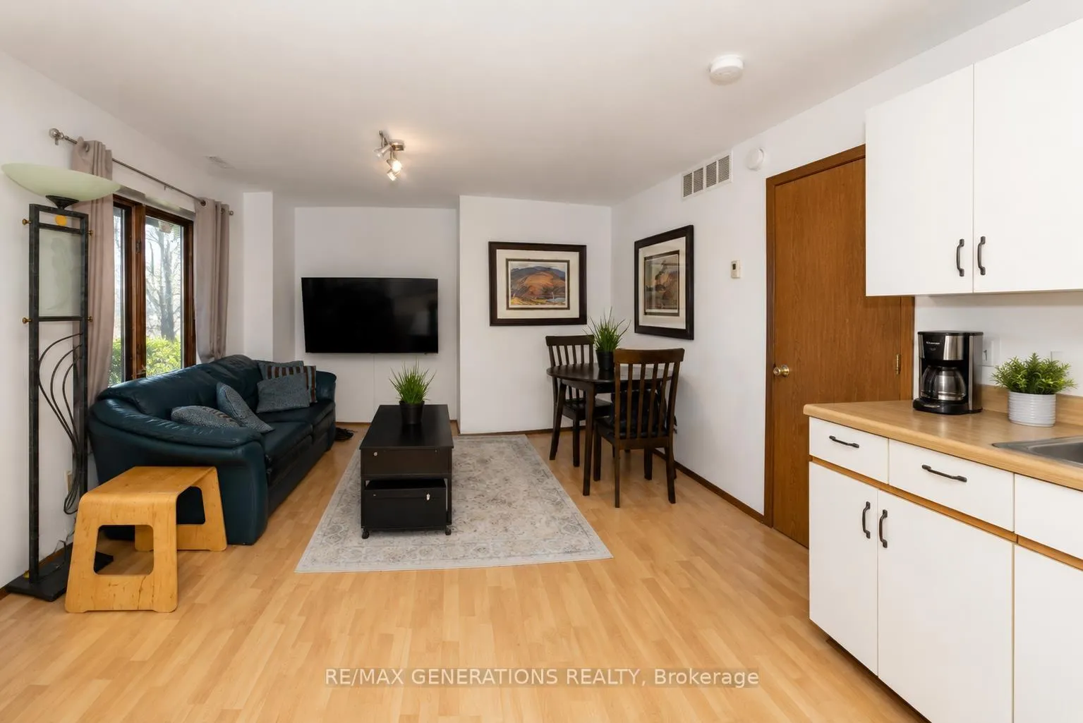 Photo 21 of 401 Hebert Street, Thunder Bay, College Heights — HOMEH