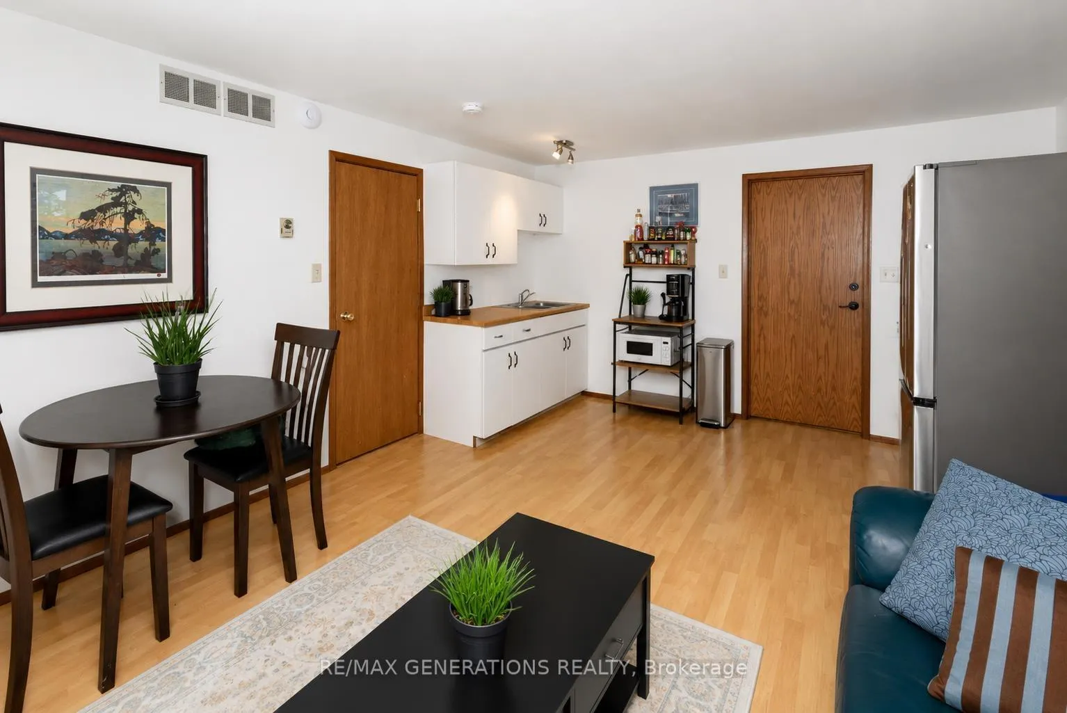 Photo 23 of 401 Hebert Street, Thunder Bay, College Heights — HOMEH