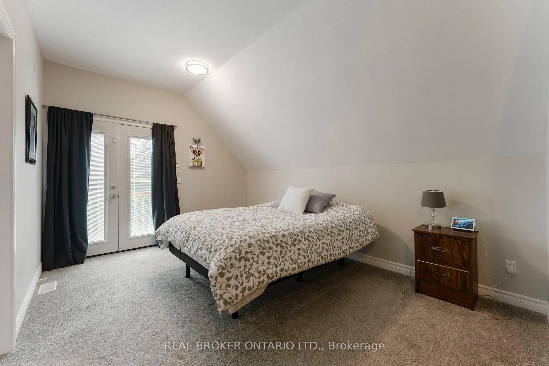 Photo 28 of 182 Governor's Rd E, Brant, Paris — HOMEH