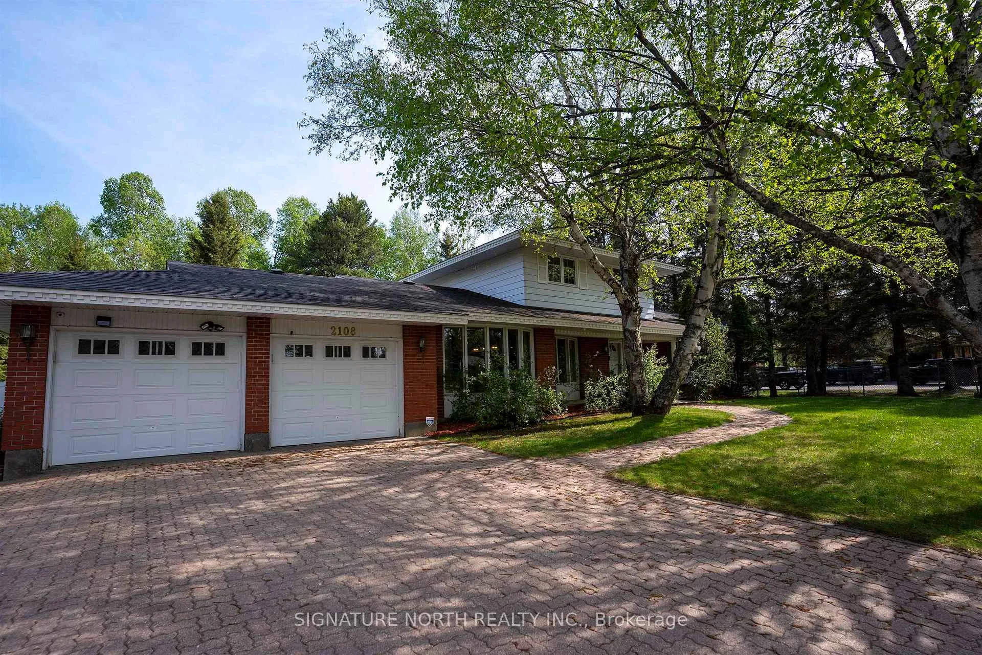 Photo 3 of 2108 Freeman Drive, Thunder Bay, Rosslyn Road — HOMEH