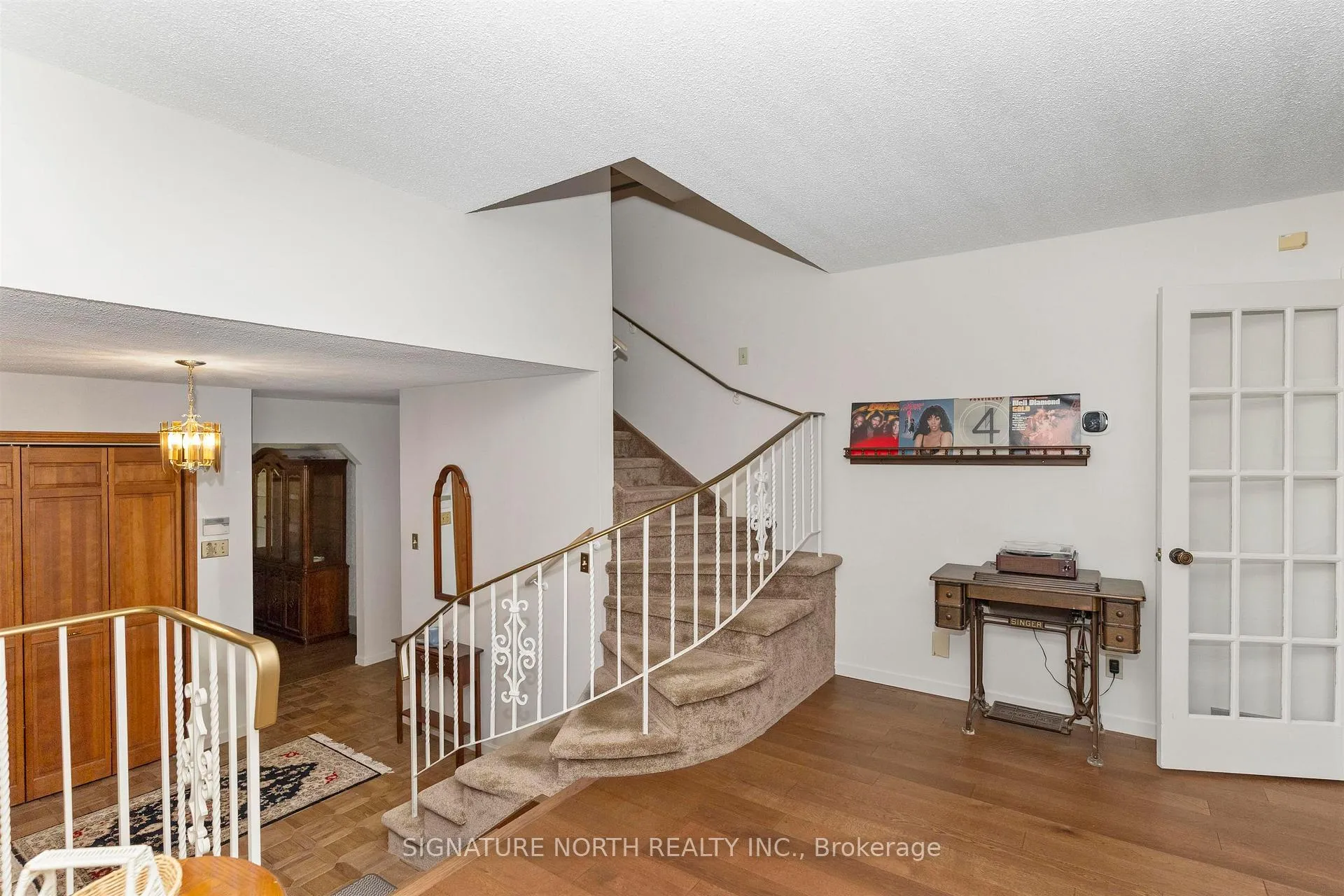 Photo 7 of 2108 Freeman Drive, Thunder Bay, Rosslyn Road — HOMEH